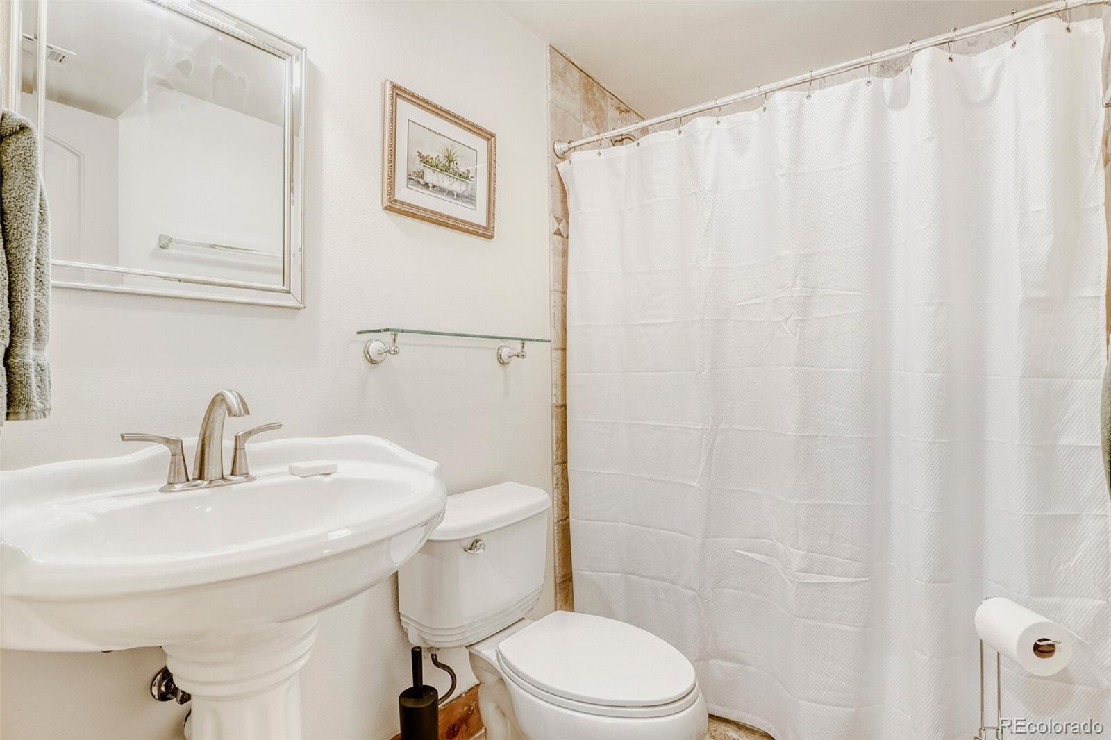 Denver, Colorado, 80210, United States, 4 Bedrooms Bedrooms, ,3 BathroomsBathrooms,Residential,Active,2017495