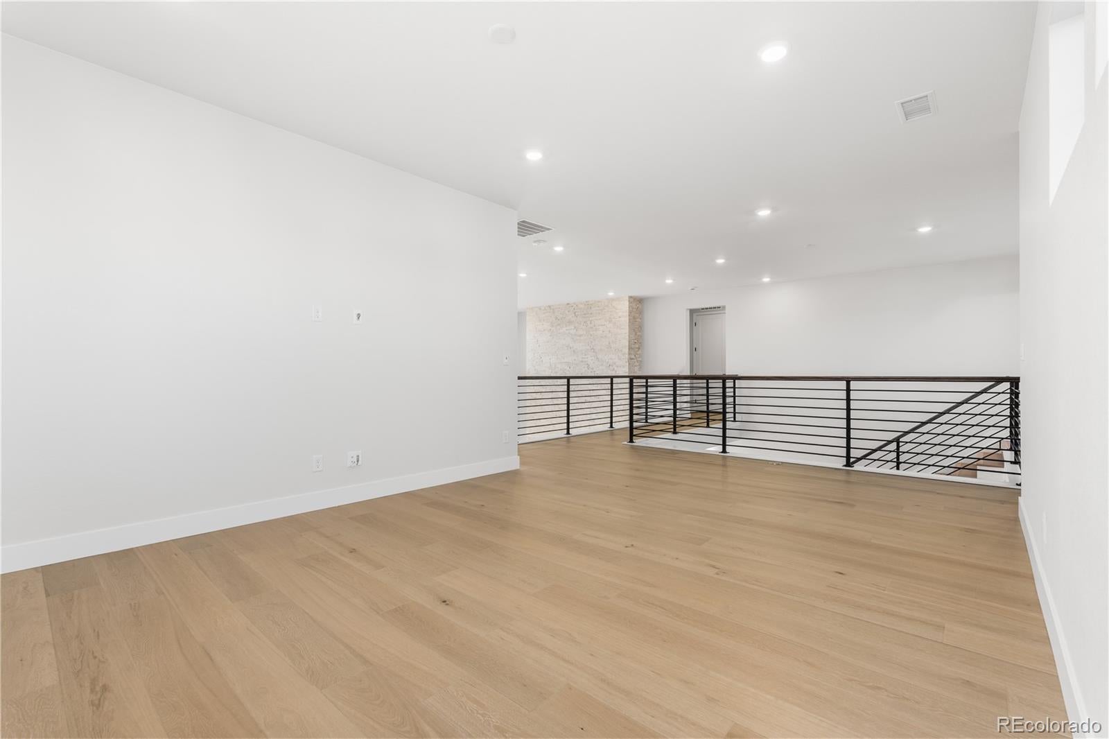 Castle Pines, Colorado, 80108, United States, 7 Bedrooms Bedrooms, ,7 BathroomsBathrooms,Residential,Active,2016708