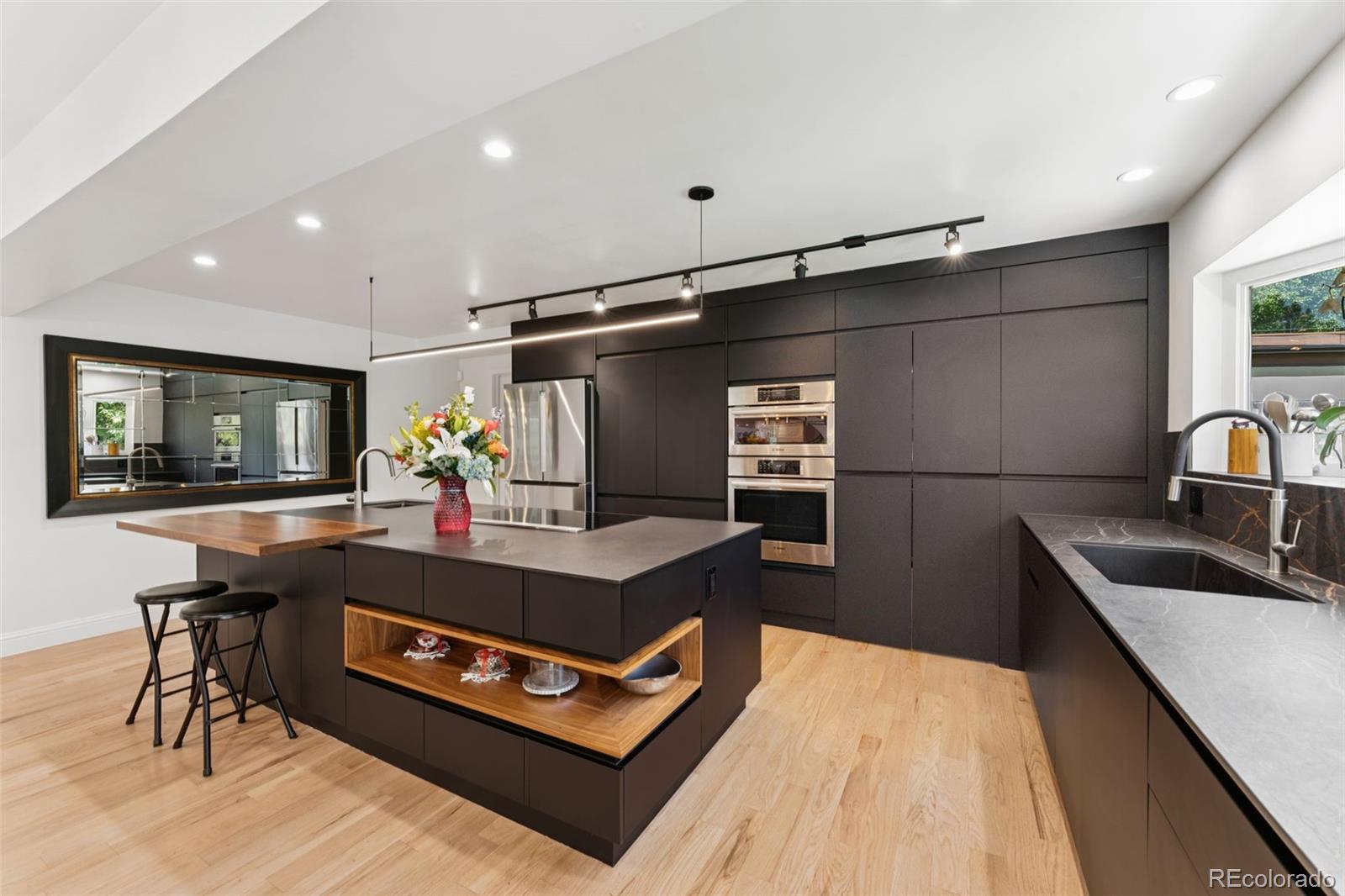 Greenwood Village, Colorado, 80111, United States, 5 Bedrooms Bedrooms, ,5 BathroomsBathrooms,Residential,Active,1907969