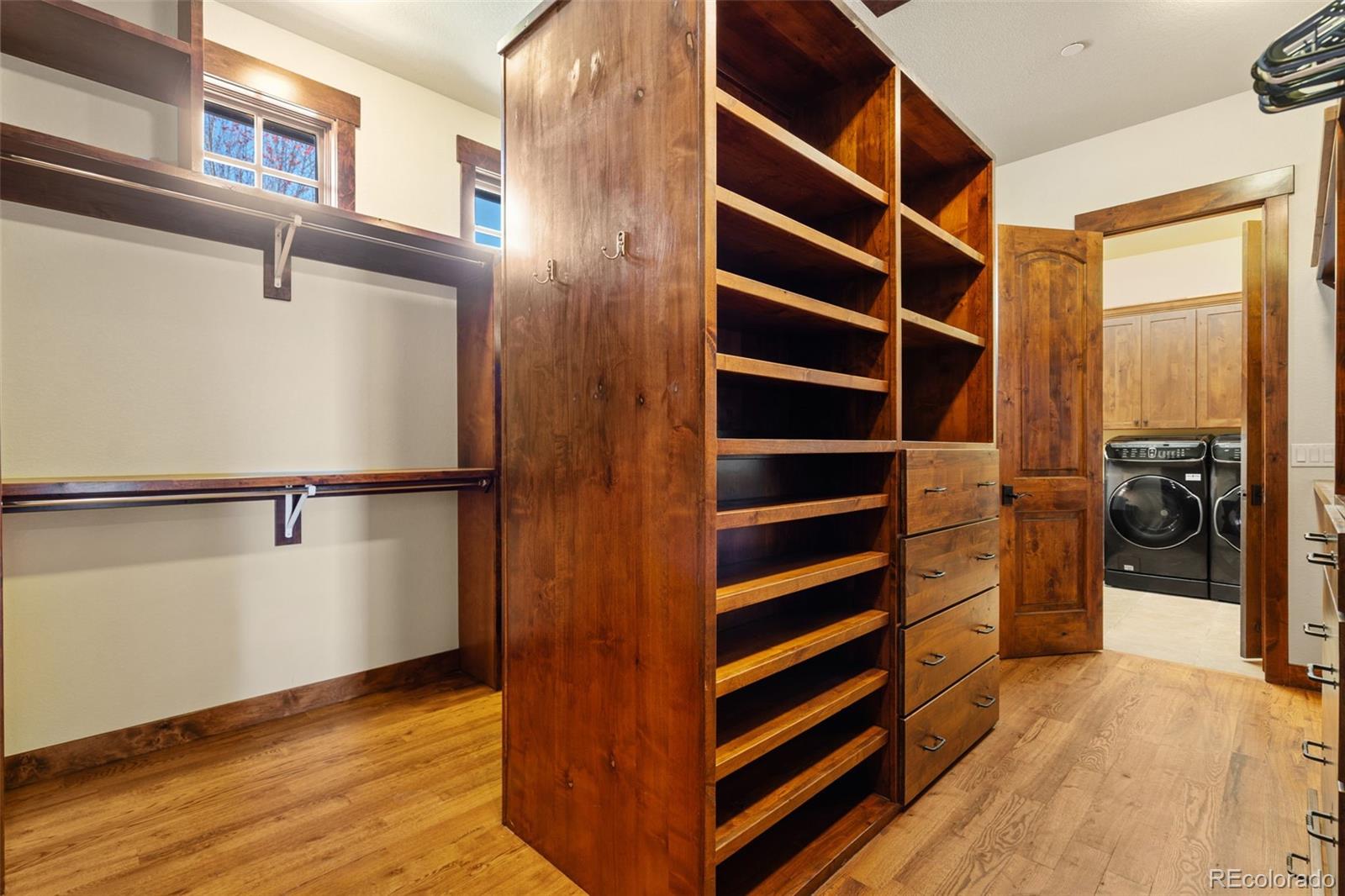 Castle Rock, Colorado, 80109, United States, 6 Bedrooms Bedrooms, ,5 BathroomsBathrooms,Residential,Active,1971777