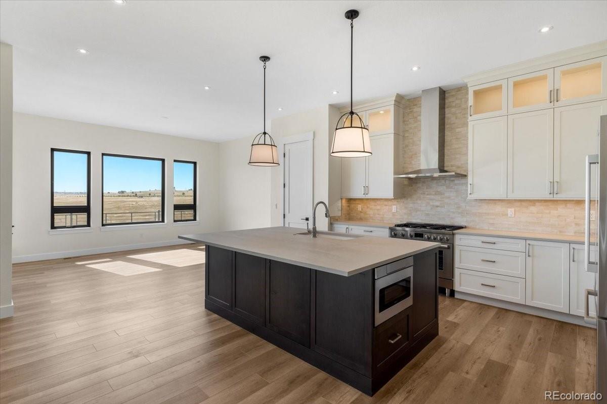 Parker, Colorado, 80138, United States, 4 Bedrooms Bedrooms, ,5 BathroomsBathrooms,Residential,Active,1968378