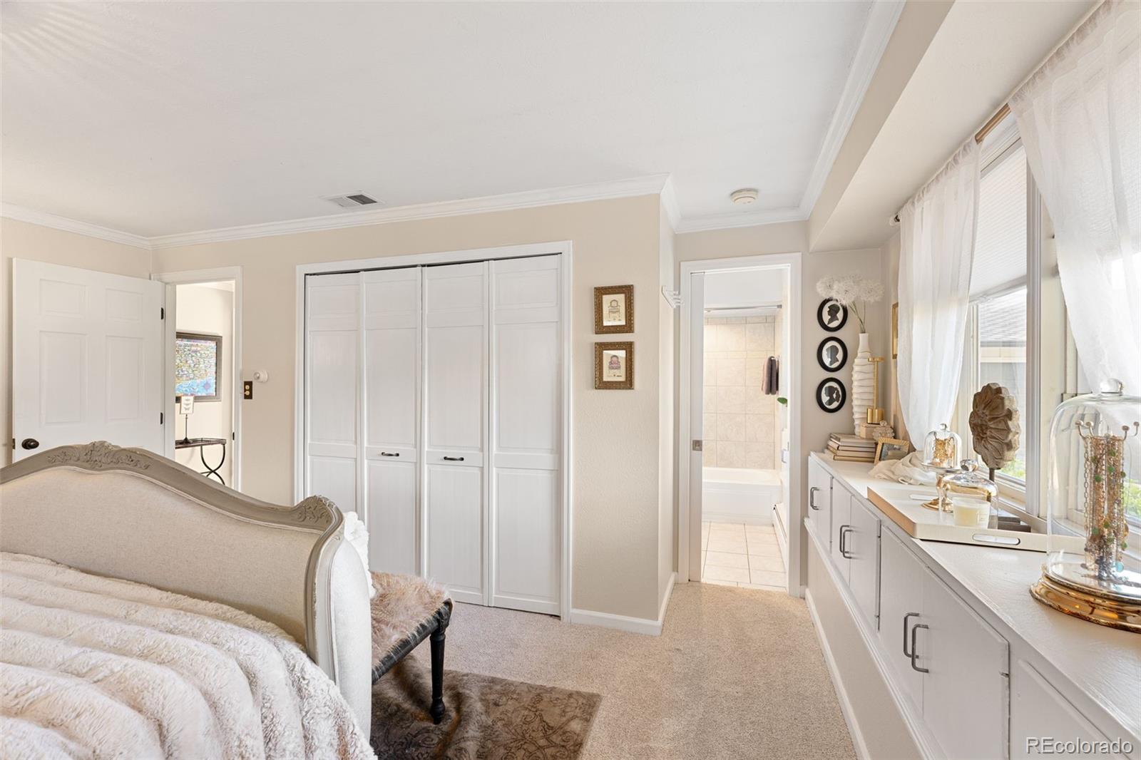 Littleton, Colorado, 80123, United States, 4 Bedrooms Bedrooms, ,3 BathroomsBathrooms,Residential,Active,2045011