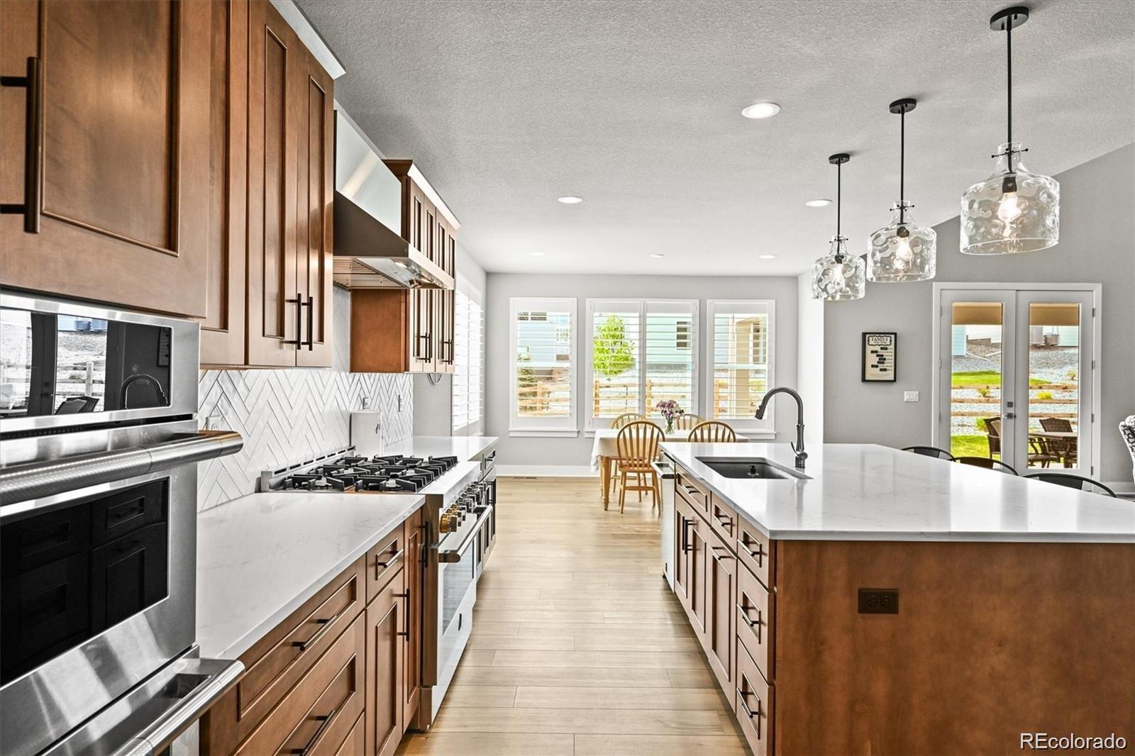 Castle Rock, Colorado, 80104, United States, 7 Bedrooms Bedrooms, ,6 BathroomsBathrooms,Residential,Active,1953382