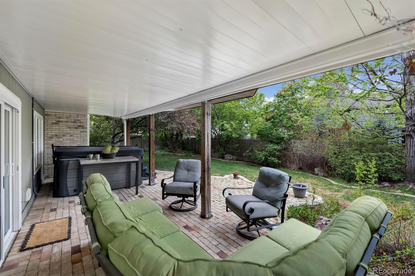 Centennial, Colorado, 80122, United States, 5 Bedrooms Bedrooms, ,4 BathroomsBathrooms,Residential,Active,2043143