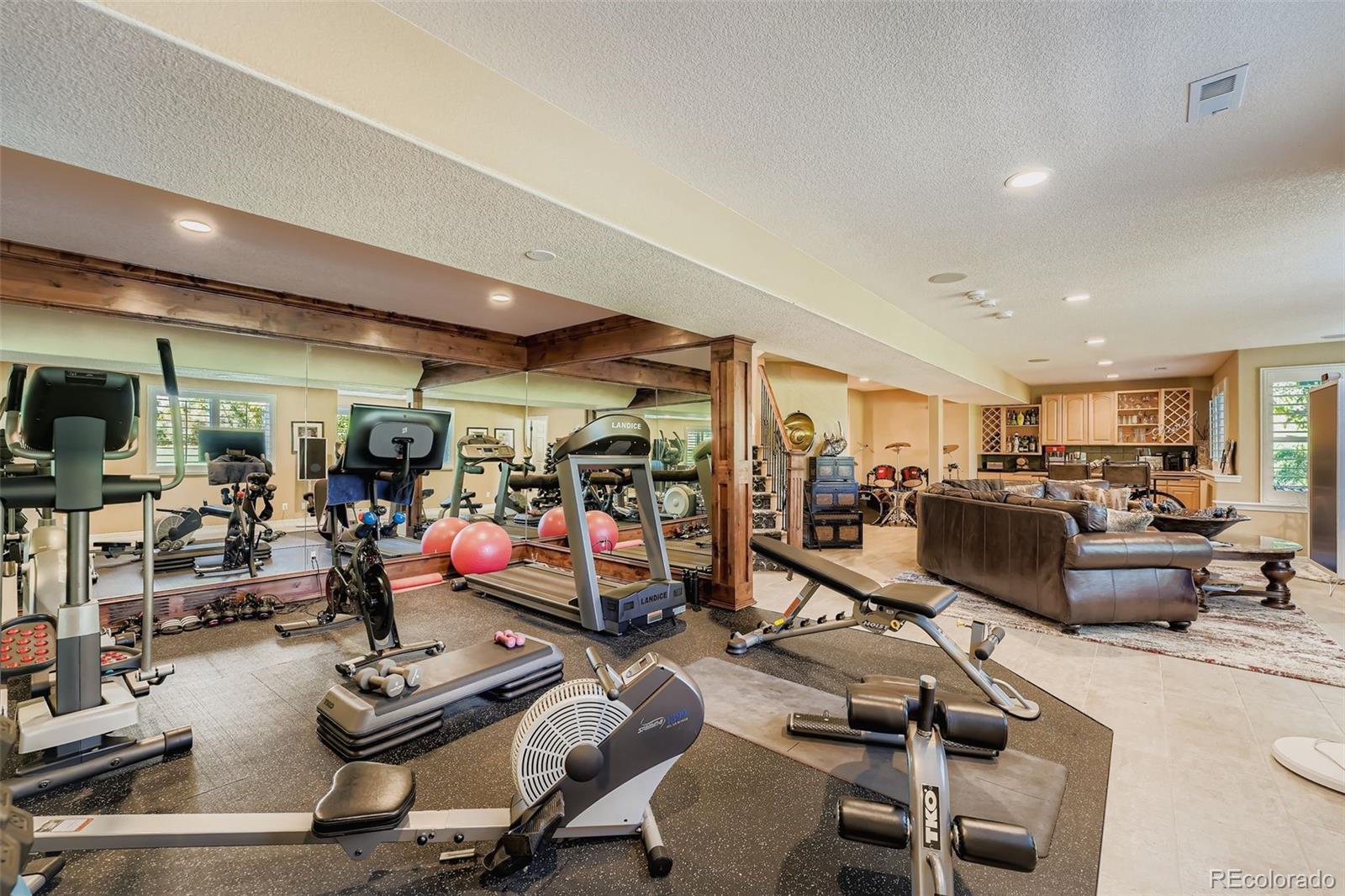 Arvada, Colorado, 80007, United States, 4 Bedrooms Bedrooms, ,4 BathroomsBathrooms,Residential,Active,1953649