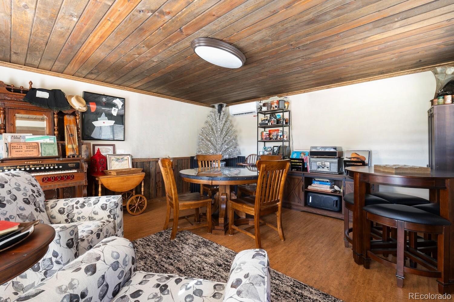 Montrose, Colorado, 81403, United States, 3 Bedrooms Bedrooms, ,3 BathroomsBathrooms,Residential,Active,1985579