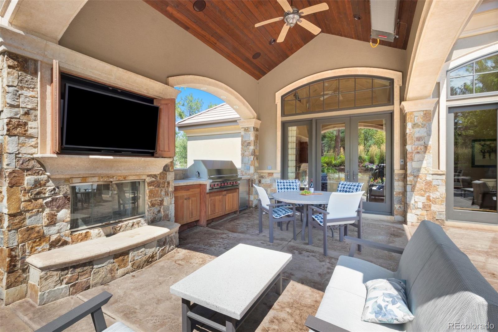 Colorado Springs, Colorado, 80906, United States, 5 Bedrooms Bedrooms, ,7 BathroomsBathrooms,Residential,Active,2017085