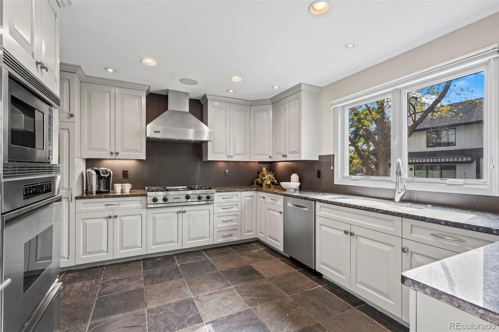 Boulder, Colorado, 80301, United States, 3 Bedrooms Bedrooms, ,4 BathroomsBathrooms,Residential,Active,1944093