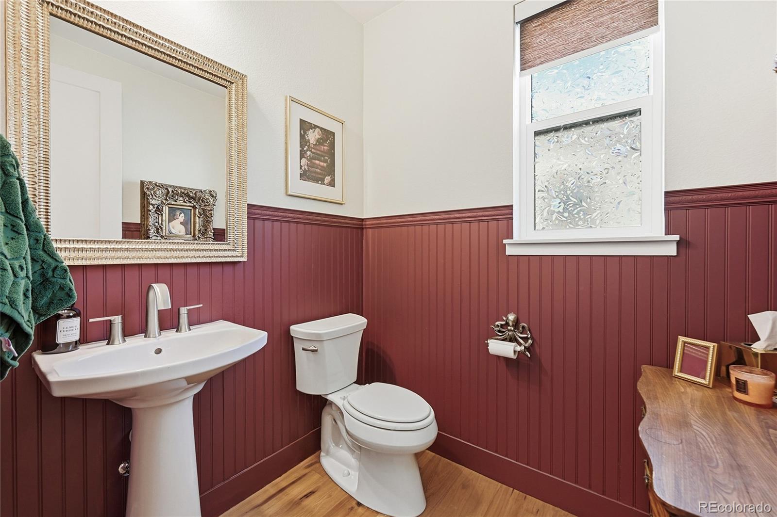 Littleton, Colorado, 80125, United States, 5 Bedrooms Bedrooms, ,7 BathroomsBathrooms,Residential,Active,2012467