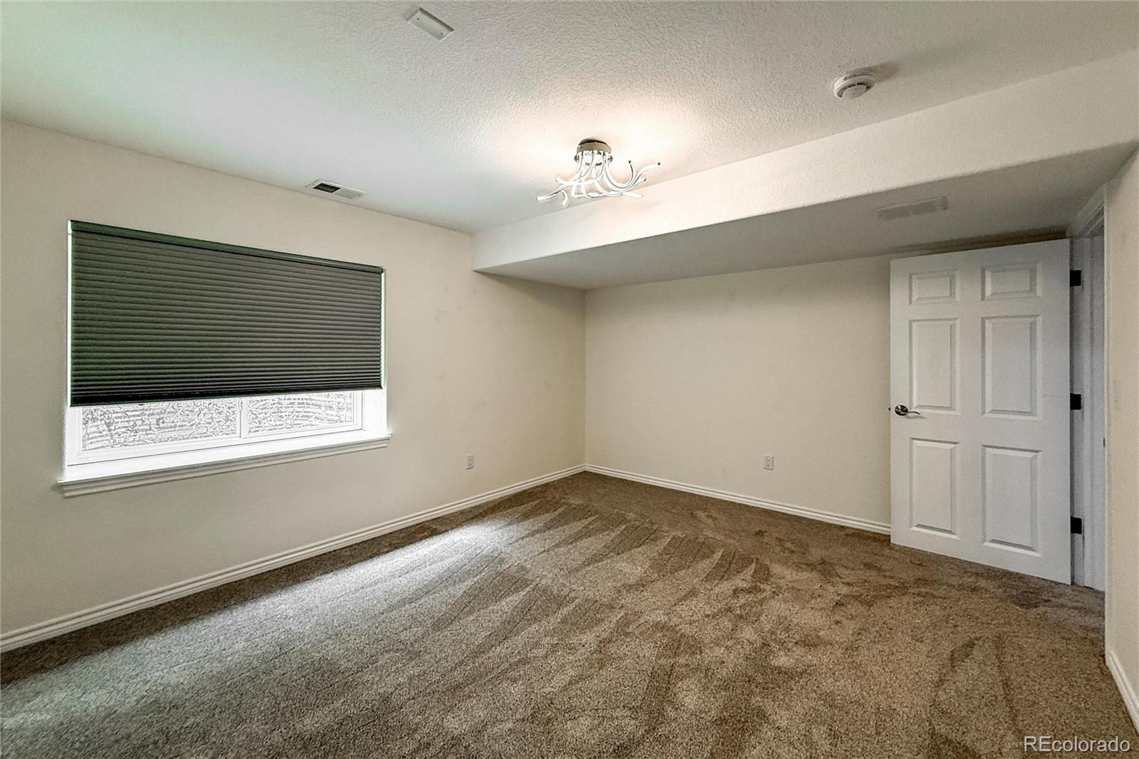 Longmont, Colorado, 80503, United States, 5 Bedrooms Bedrooms, ,5 BathroomsBathrooms,Residential,Active,2045763