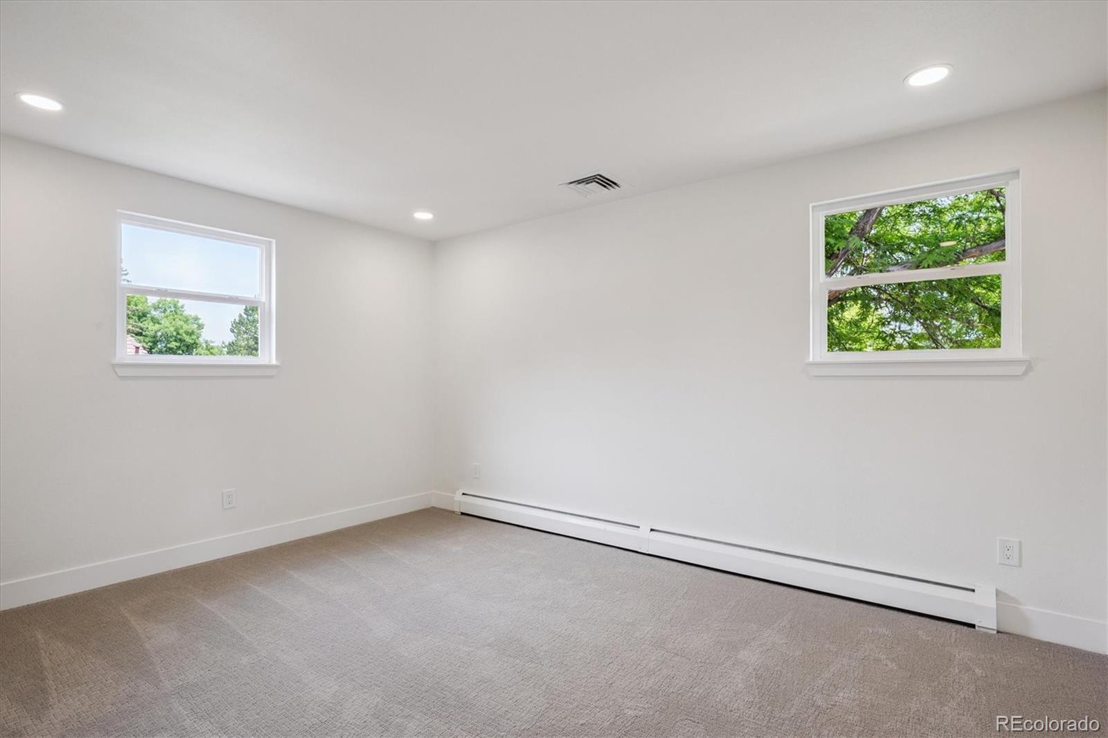 Denver, Colorado, 80237, United States, ,4 BathroomsBathrooms,Residential,Active,1894229