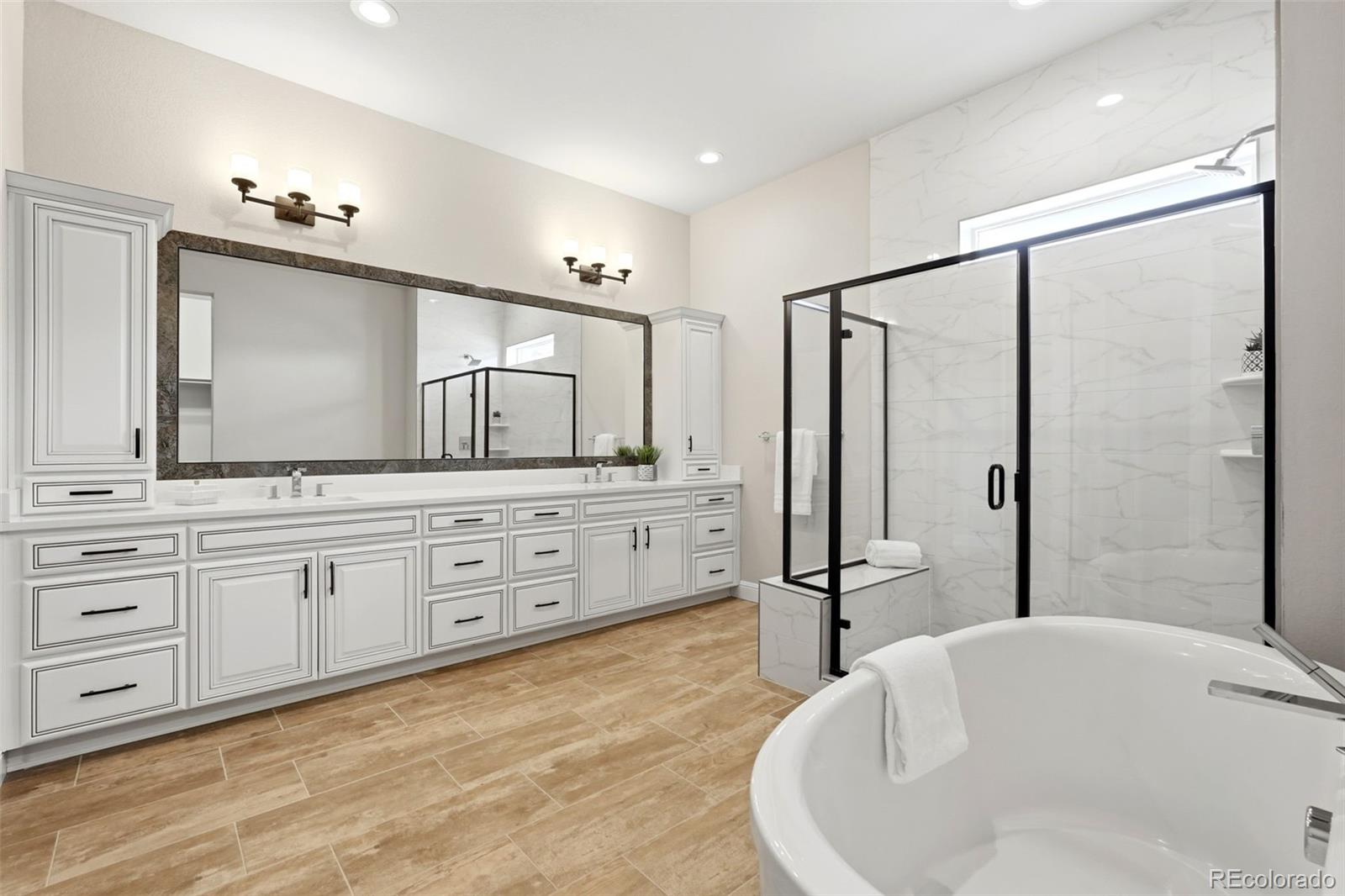 Castle Rock, Colorado, 80104, United States, 3 Bedrooms Bedrooms, ,3 BathroomsBathrooms,Residential,Active,2013637