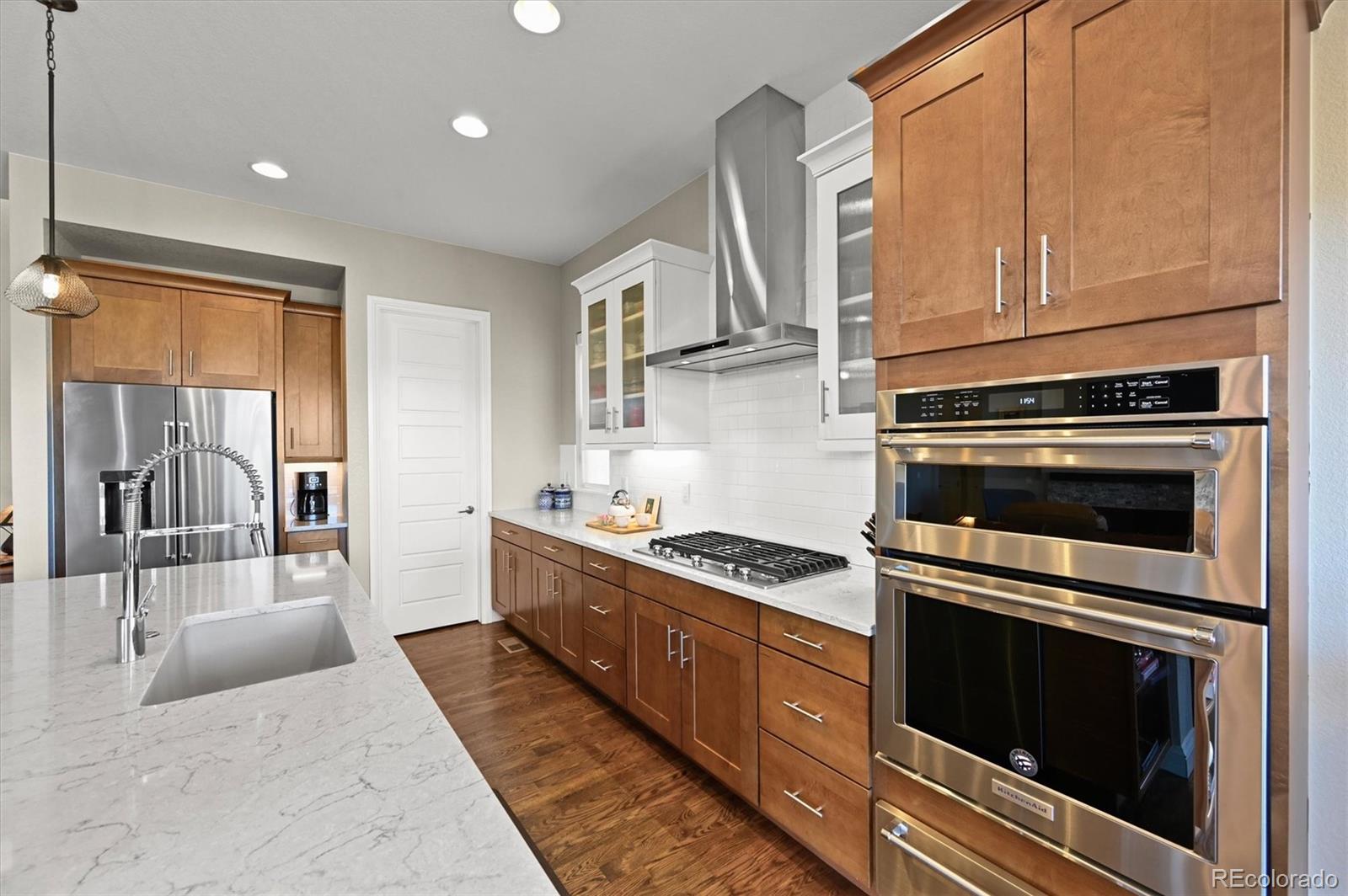 Highlands Ranch, Colorado, 80126, United States, 4 Bedrooms Bedrooms, ,4 BathroomsBathrooms,Residential,Active,2008281