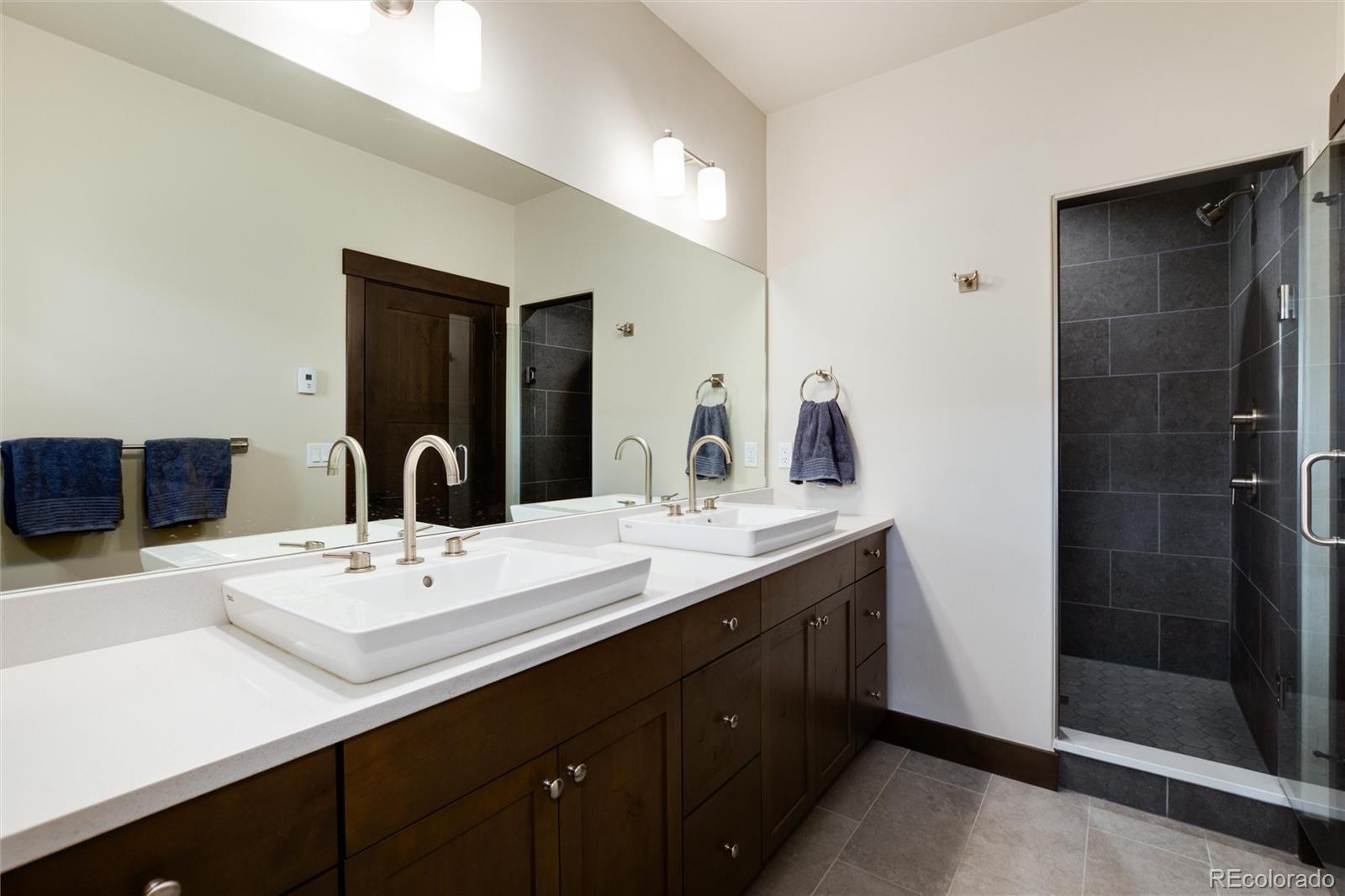 Silverthorne, Colorado, 80498, United States, 3 Bedrooms Bedrooms, ,3 BathroomsBathrooms,Residential,Active,1823934