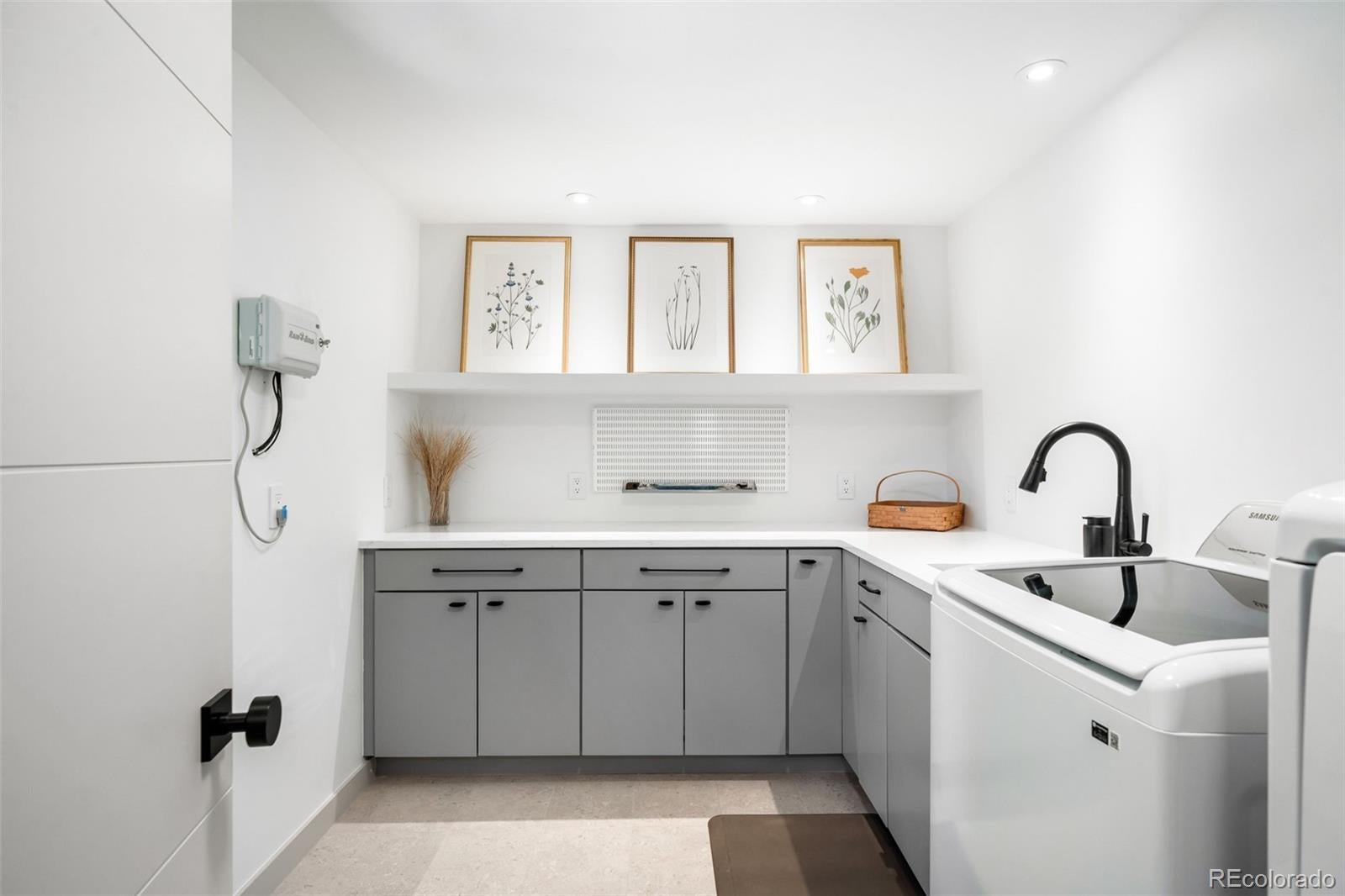 Wheat Ridge, Colorado, 80215, United States, 3 Bedrooms Bedrooms, ,3 BathroomsBathrooms,Residential,Active,2007651