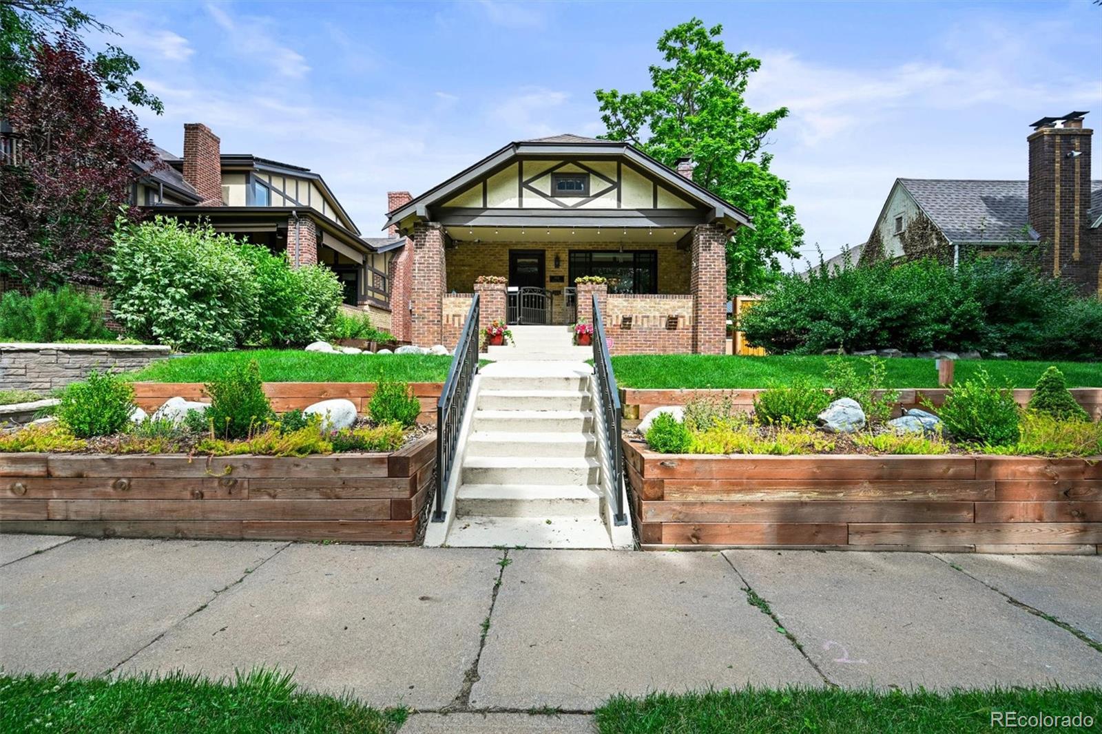 Denver, Colorado, 80210, United States, 3 Bedrooms Bedrooms, ,3 BathroomsBathrooms,Residential,Active,2045001