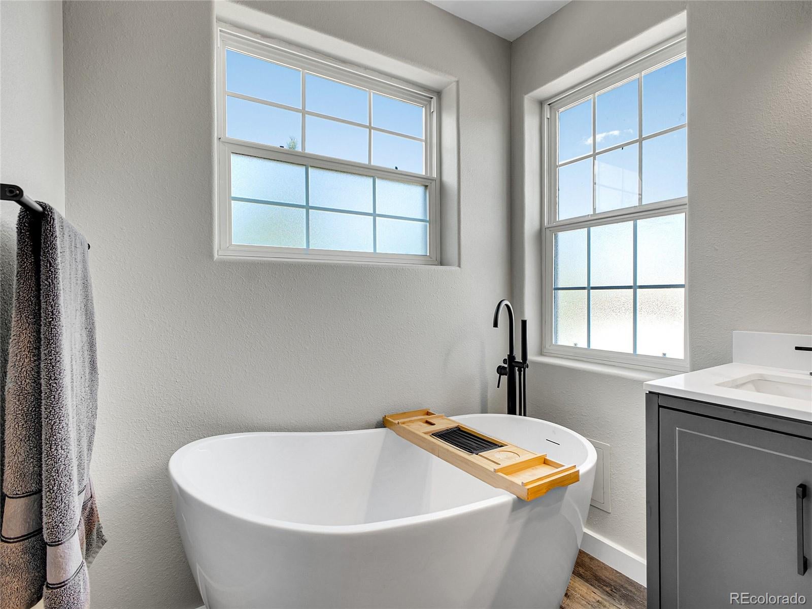Golden, Colorado, 80403, United States, 5 Bedrooms Bedrooms, ,4 BathroomsBathrooms,Residential,Active,1922337