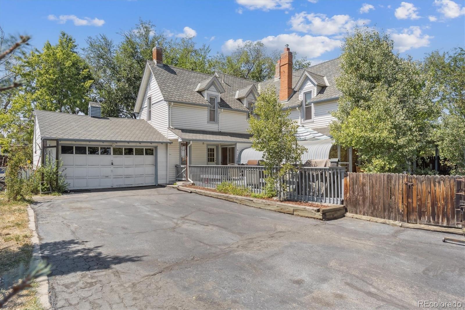 Lakewood, Colorado, 80232, United States, 4 Bedrooms Bedrooms, ,3 BathroomsBathrooms,Residential,Active,1929429