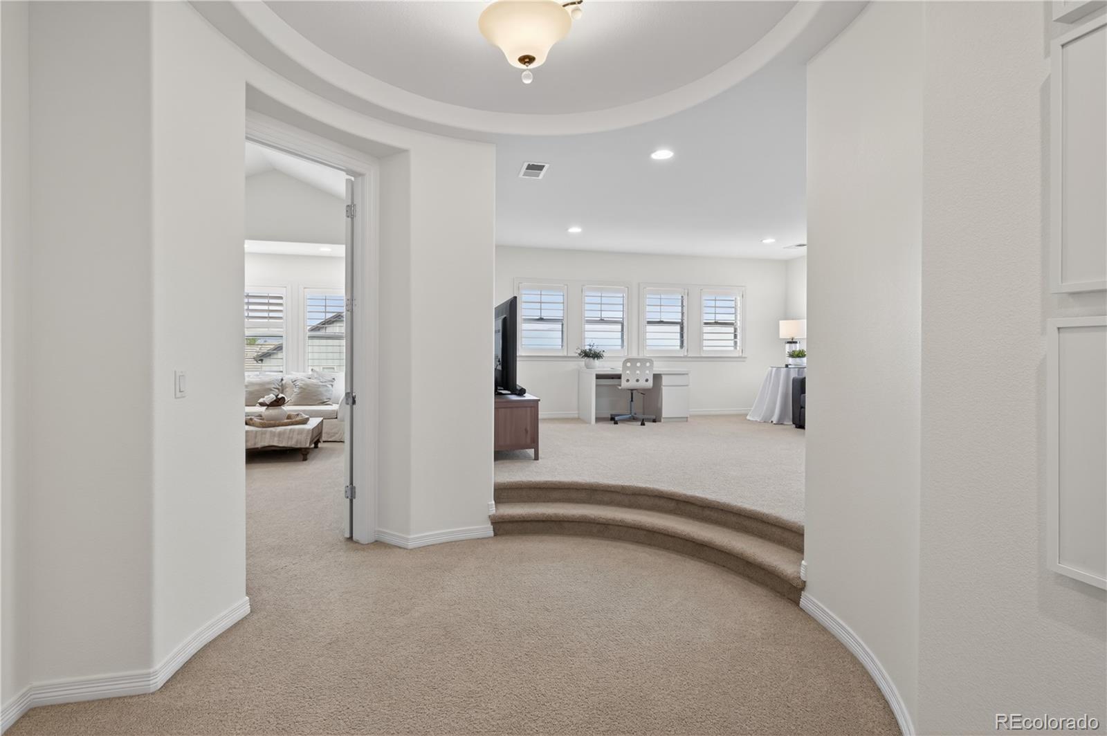 Highlands Ranch, Colorado, 80126, United States, 5 Bedrooms Bedrooms, ,5 BathroomsBathrooms,Residential,Active,2044598