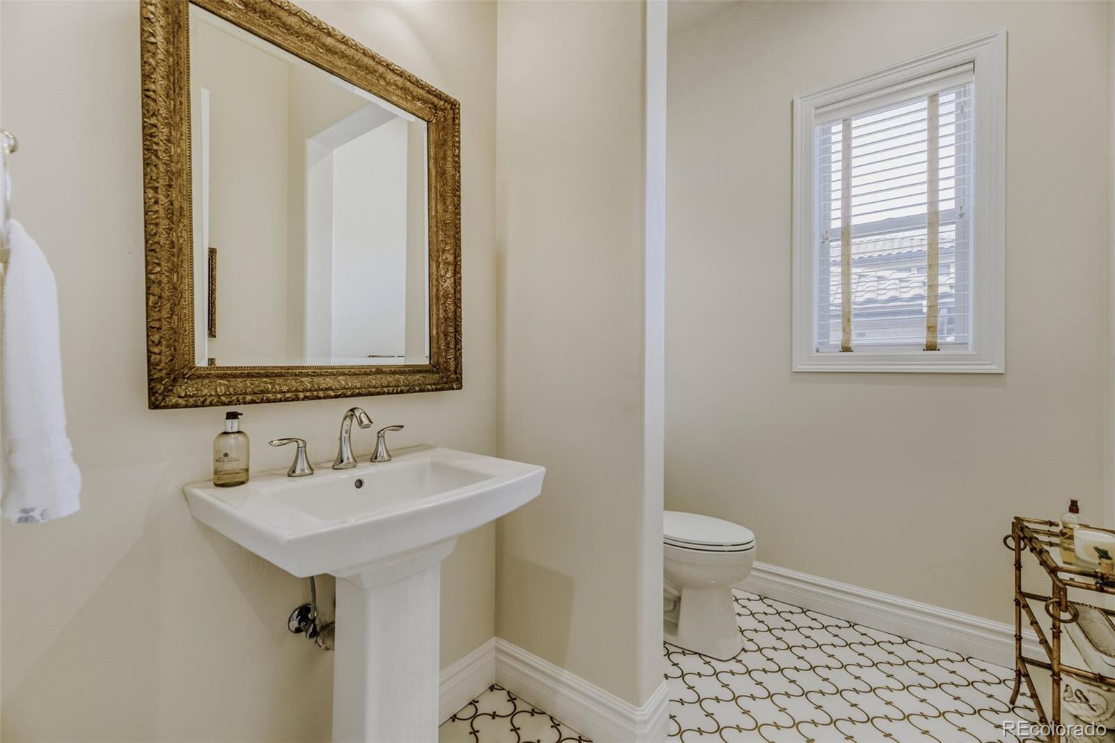 Lone Tree, Colorado, 80124, United States, 5 Bedrooms Bedrooms, ,5 BathroomsBathrooms,Residential,Active,2017438