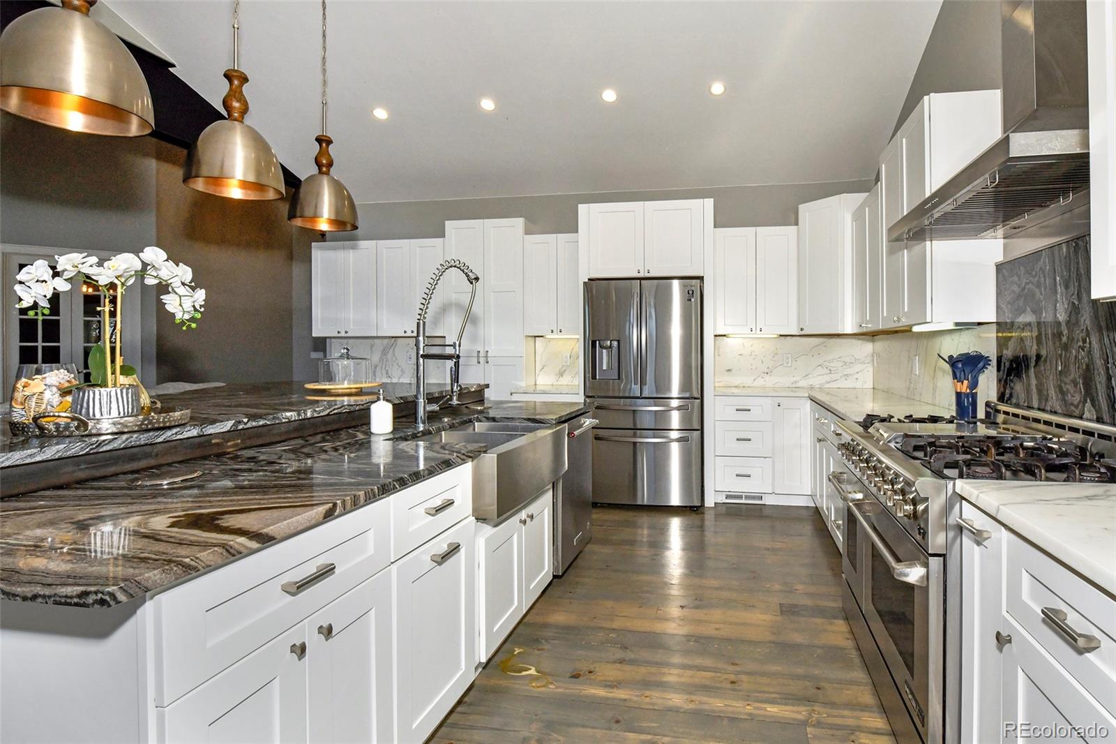 Colorado Springs, Colorado, 80908, United States, 7 Bedrooms Bedrooms, ,7 BathroomsBathrooms,Residential,Active,1941384