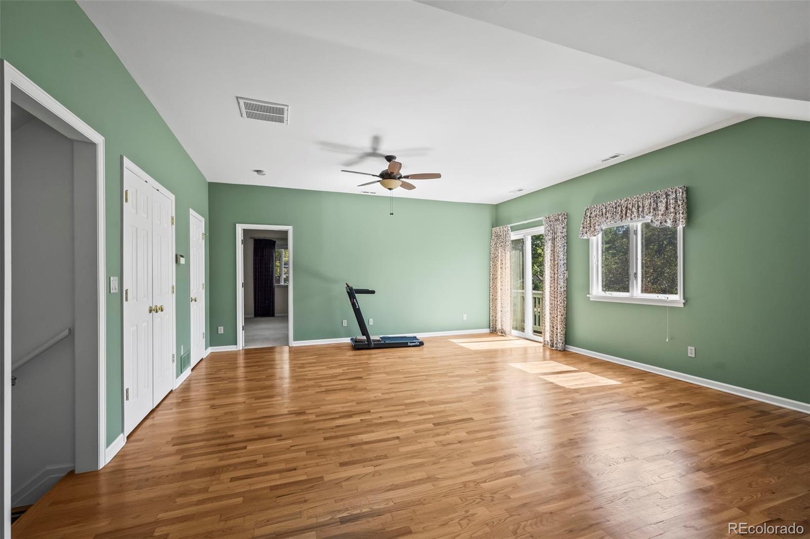 Boulder, Colorado, 80301, United States, 3 Bedrooms Bedrooms, ,4 BathroomsBathrooms,Residential,Active,1946522