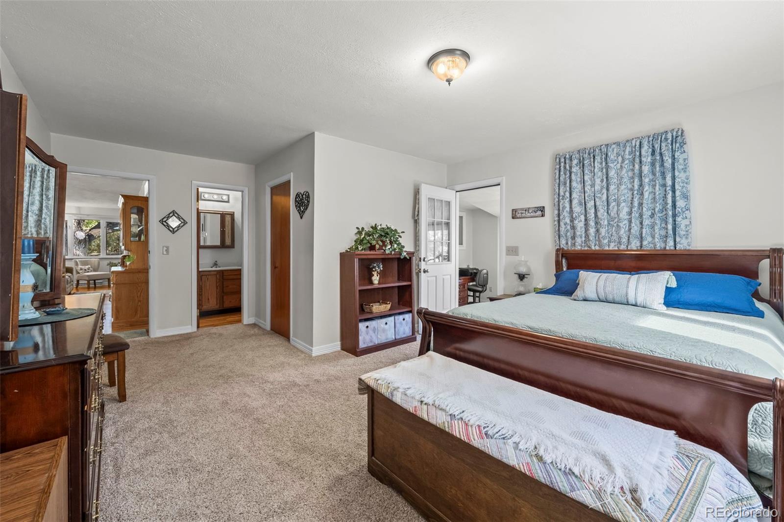 Boulder, Colorado, 80303, United States, 4 Bedrooms Bedrooms, ,3 BathroomsBathrooms,Residential,Active,1953379