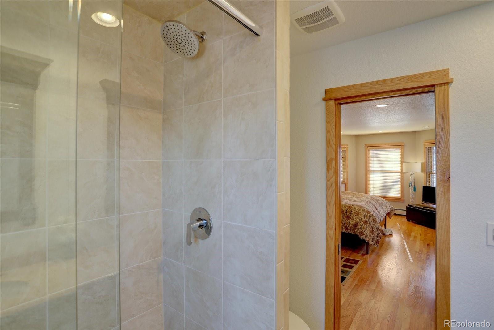 Boulder, Colorado, 80302, United States, 3 Bedrooms Bedrooms, ,4 BathroomsBathrooms,Residential,Active,2008273