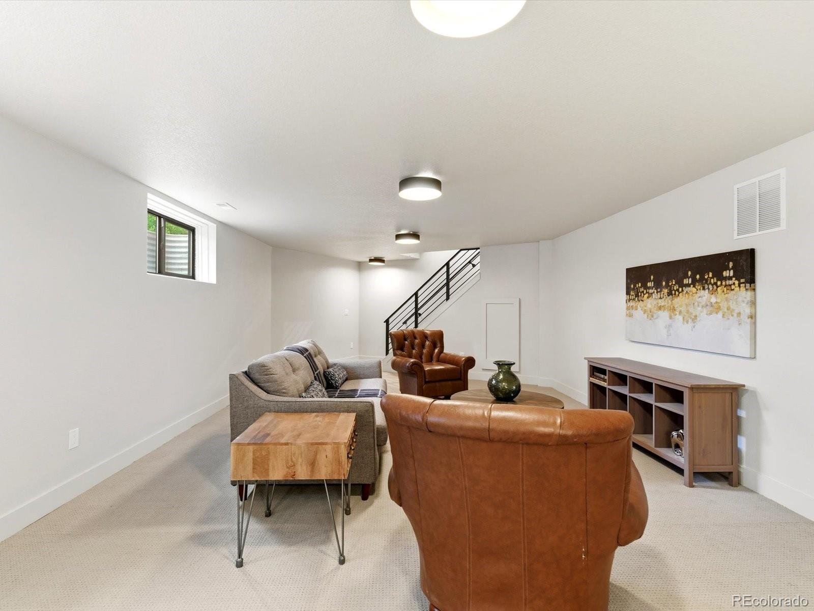 Englewood, Colorado, 80113, United States, 4 Bedrooms Bedrooms, ,5 BathroomsBathrooms,Residential,Active,2006786