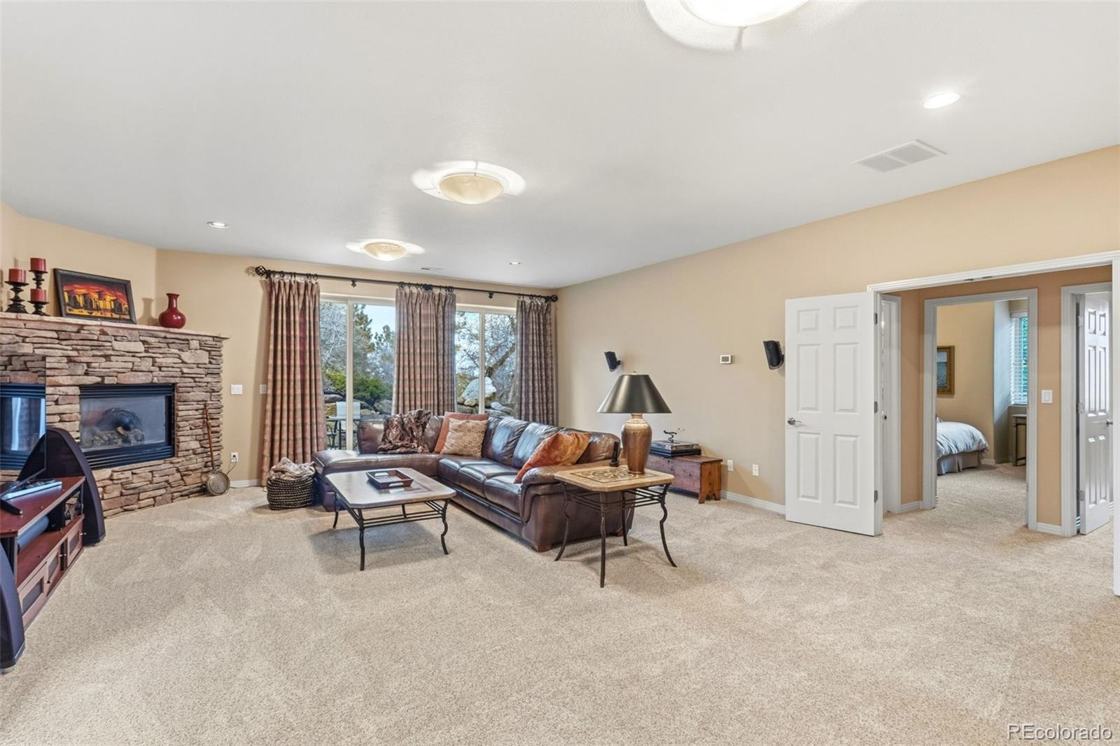 Colorado Springs, Colorado, 80906, United States, 4 Bedrooms Bedrooms, ,3 BathroomsBathrooms,Residential,Active,2045386