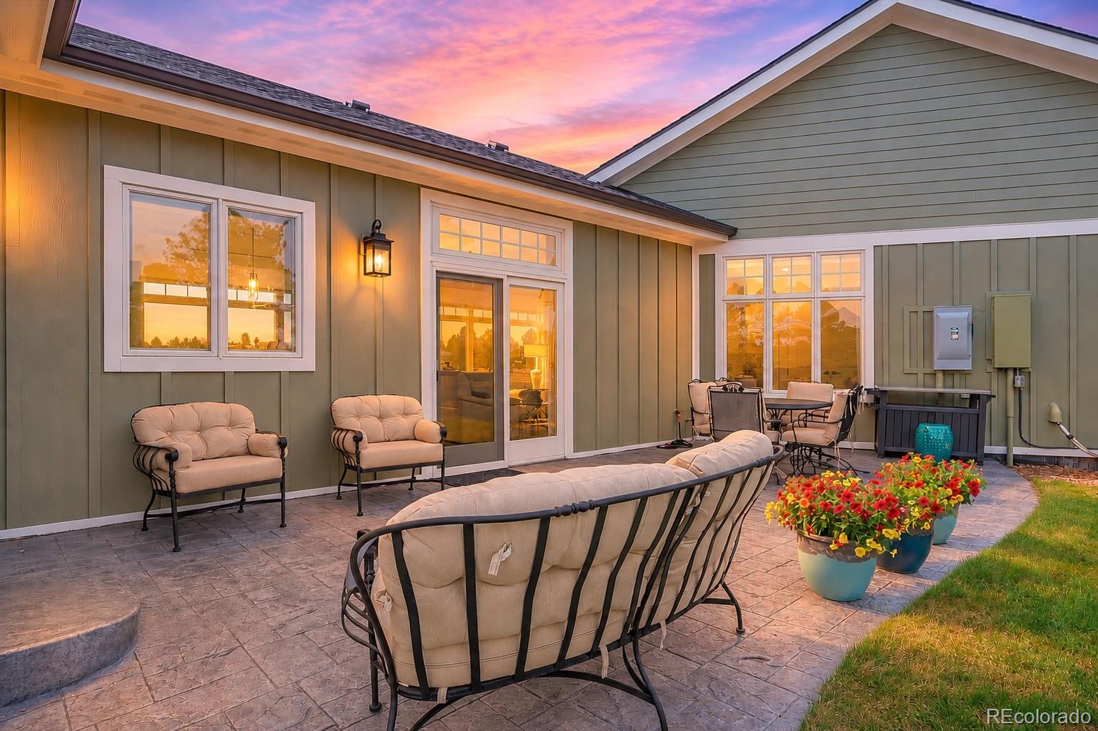 Parker, Colorado, 80138, United States, 4 Bedrooms Bedrooms, ,6 BathroomsBathrooms,Residential,Contingent,2052131
