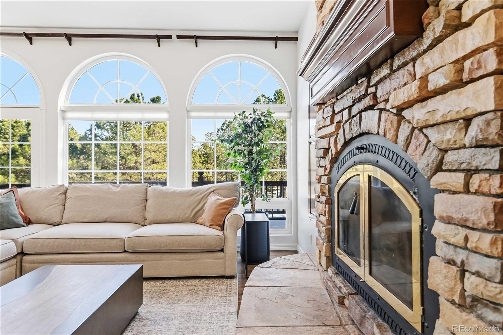 Colorado Springs, Colorado, 80908, United States, 9 Bedrooms Bedrooms, ,6 BathroomsBathrooms,Residential,Active,2015791