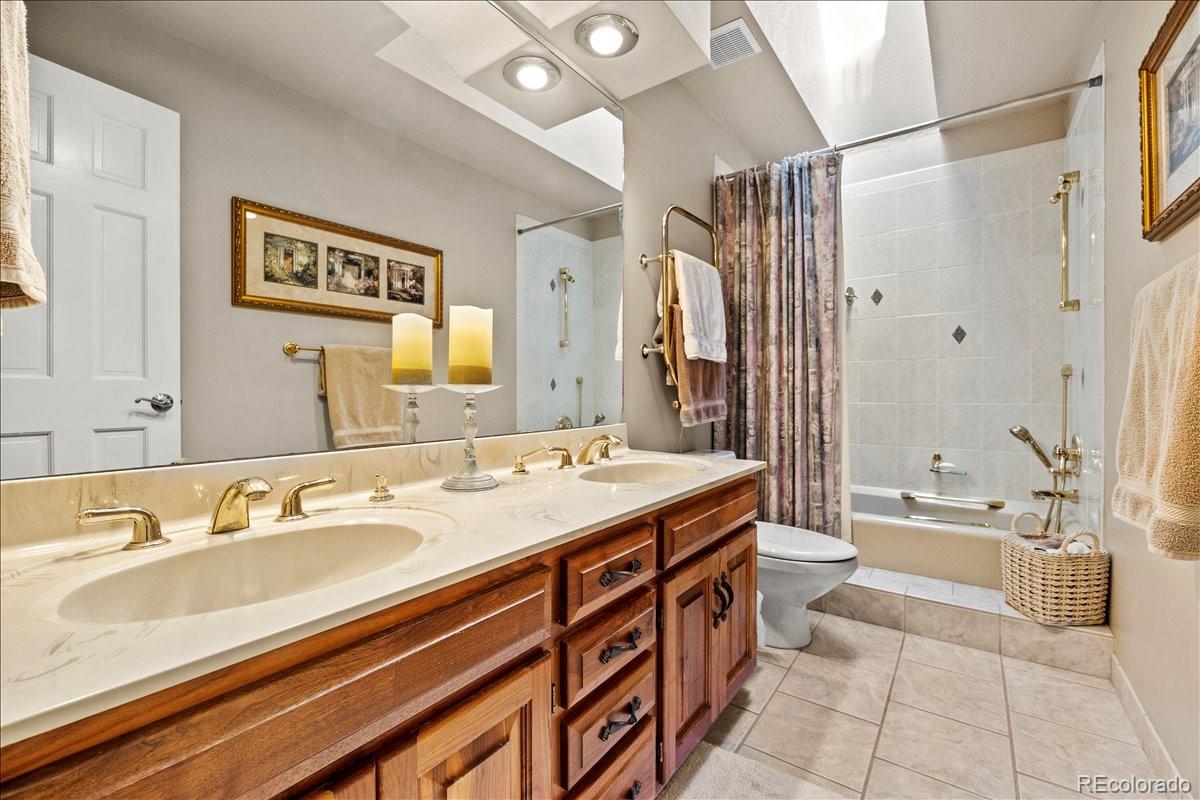 Parker, Colorado, 80138, United States, 5 Bedrooms Bedrooms, ,5 BathroomsBathrooms,Residential,Active,2042152