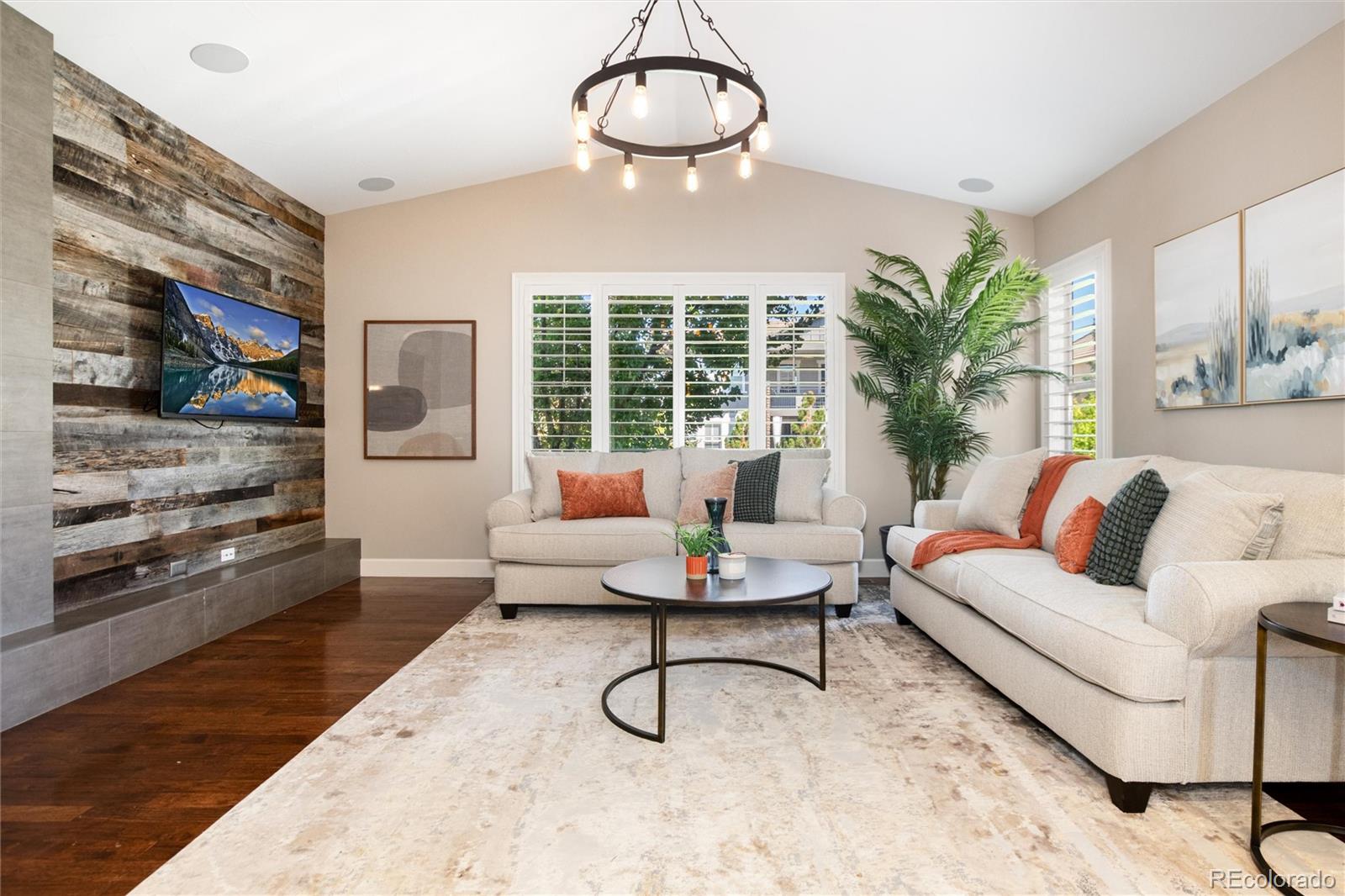 Highlands Ranch, Colorado, 80126, United States, 4 Bedrooms Bedrooms, ,4 BathroomsBathrooms,Residential,Active,1951823