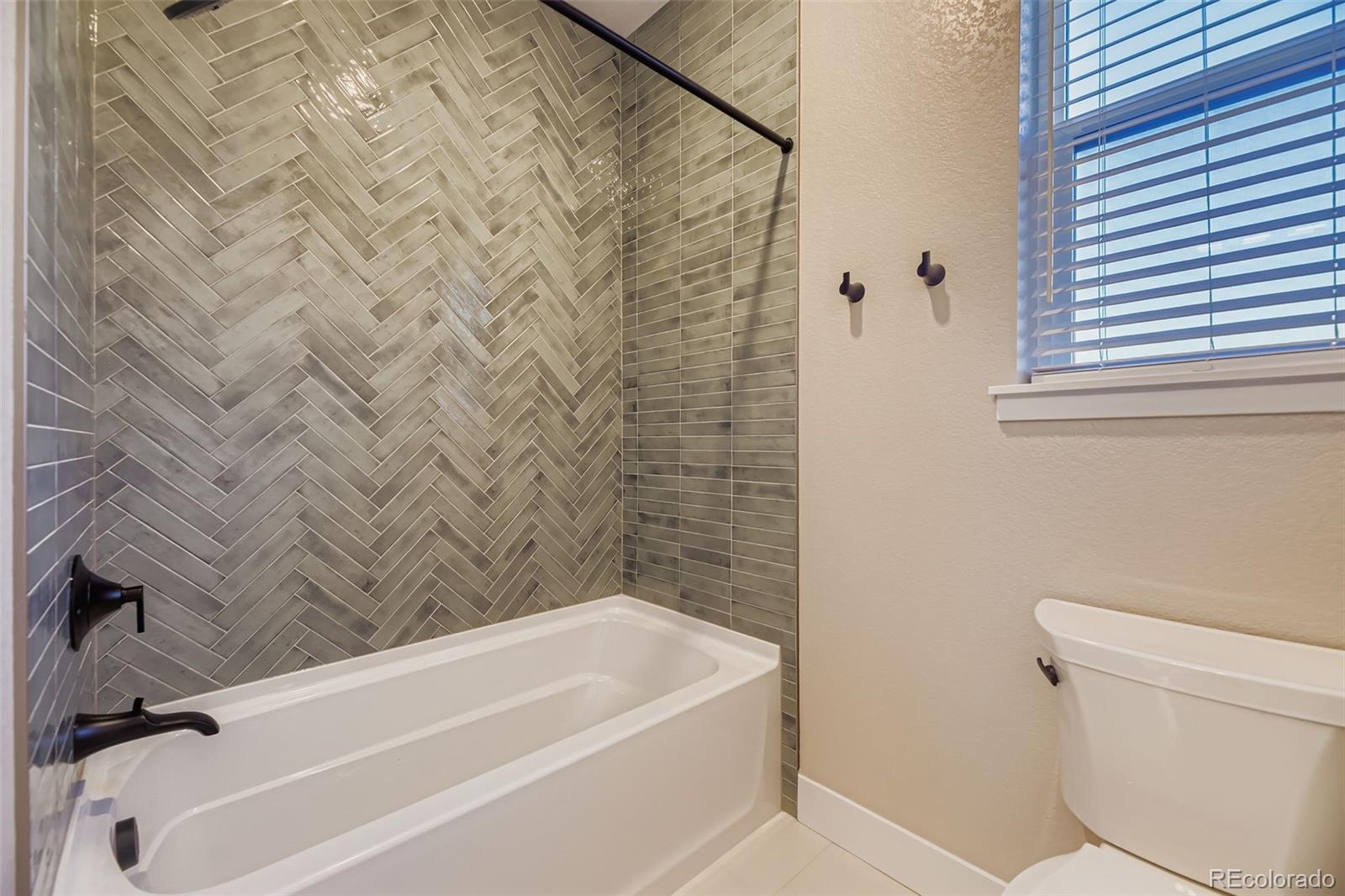 Parker, Colorado, 80134, United States, 6 Bedrooms Bedrooms, ,6 BathroomsBathrooms,Residential,Active,1914803