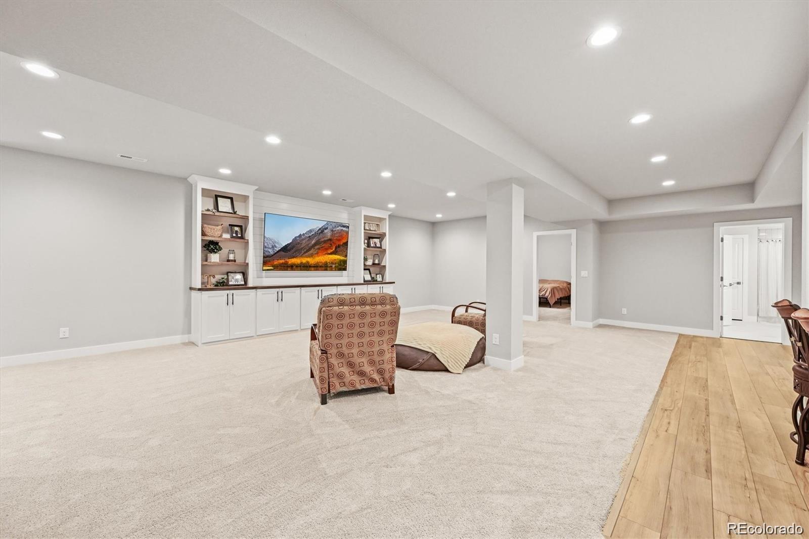 Castle Rock, Colorado, 80104, United States, 7 Bedrooms Bedrooms, ,6 BathroomsBathrooms,Residential,Active,1953382