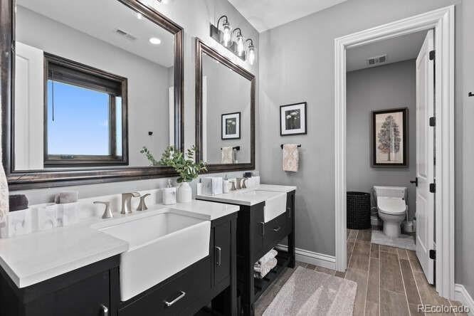 Larkspur, Colorado, 80118, United States, 6 Bedrooms Bedrooms, ,7 BathroomsBathrooms,Residential,Active,1843871