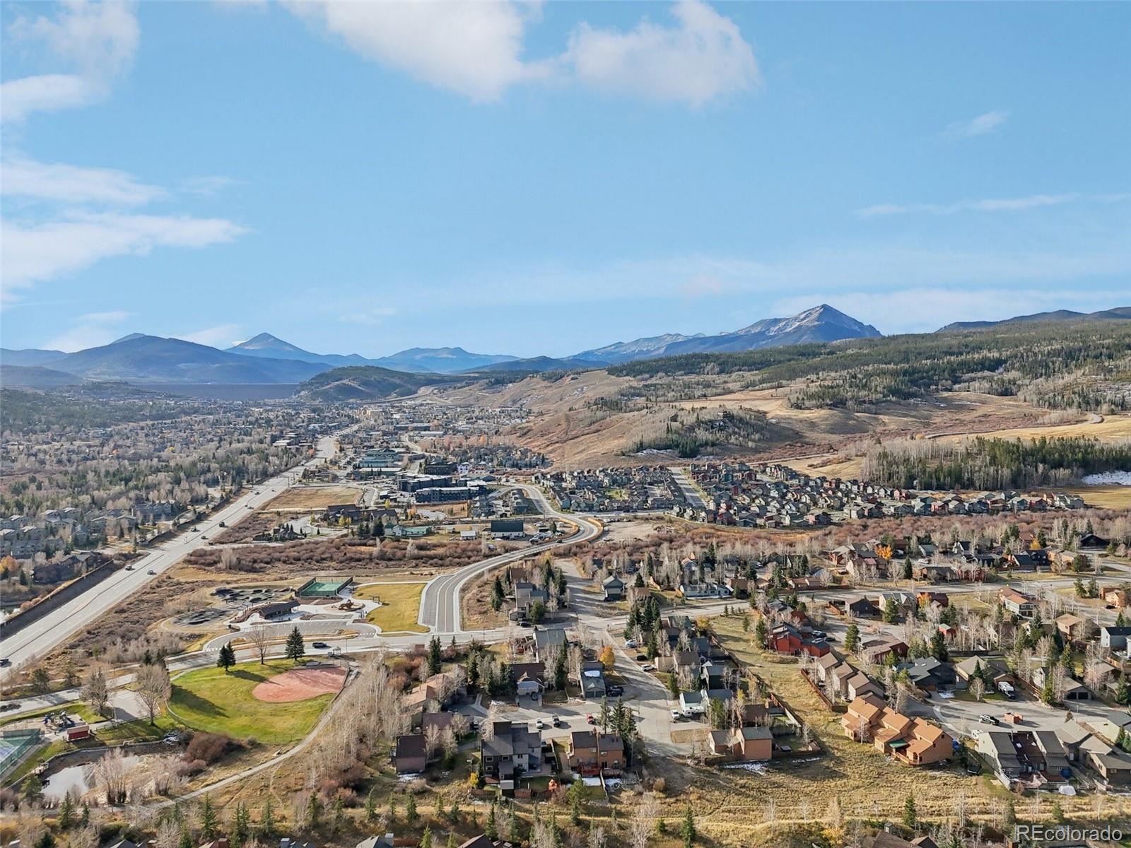 Silverthorne, Colorado, 80498, United States, 3 Bedrooms Bedrooms, ,2 BathroomsBathrooms,Residential,Active,1992542