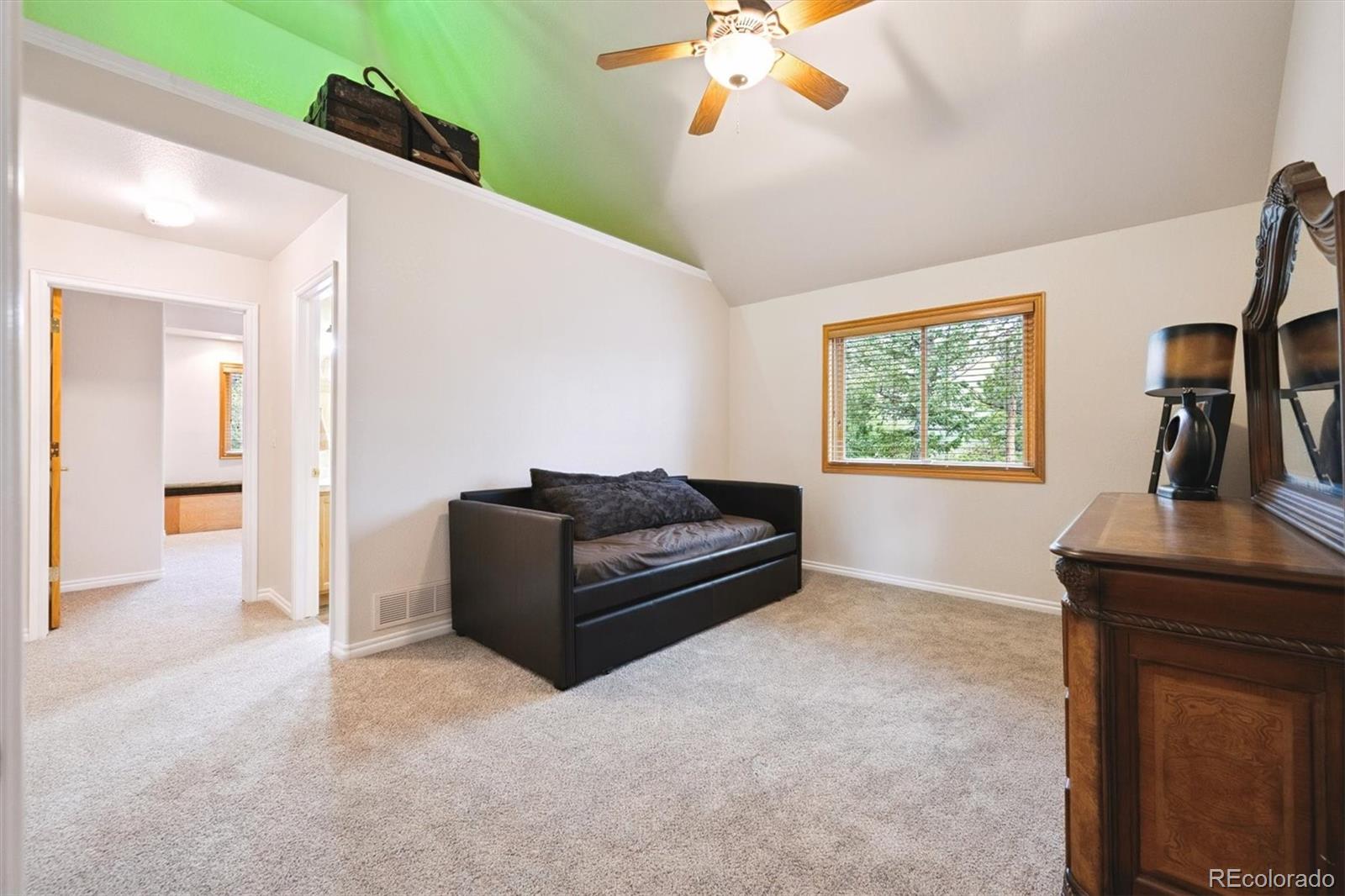 Evergreen, Colorado, 80439, United States, 4 Bedrooms Bedrooms, ,5 BathroomsBathrooms,Residential,Active,1899904