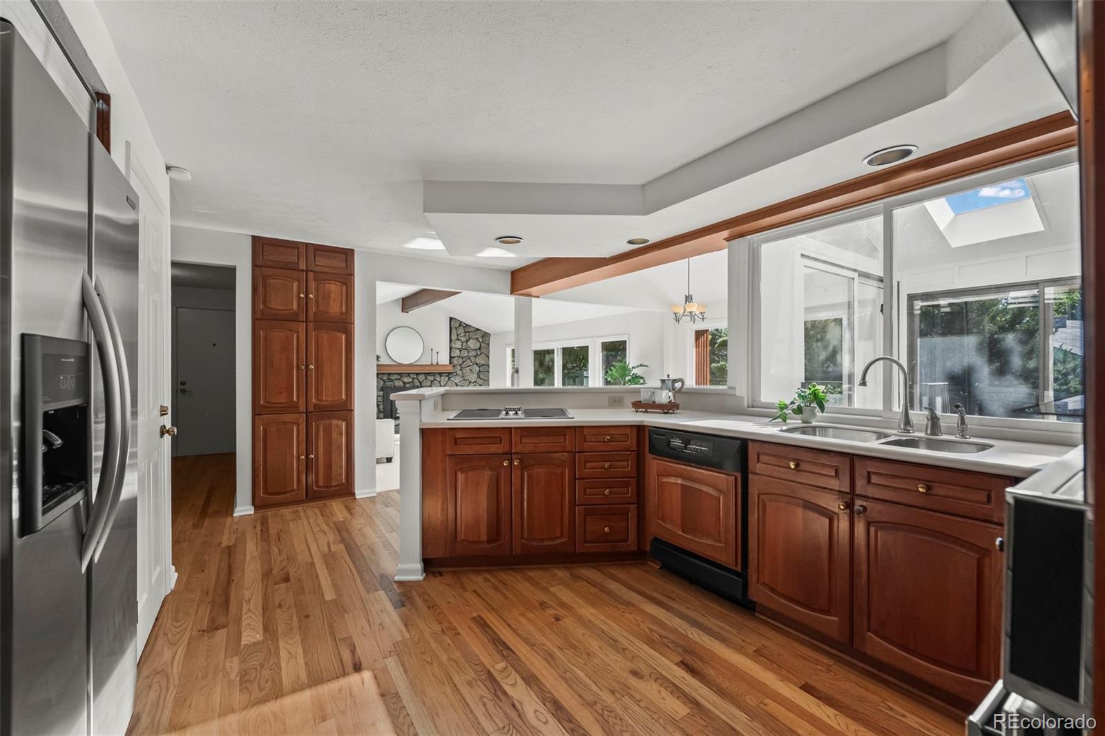 Boulder, Colorado, 80301, United States, 5 Bedrooms Bedrooms, ,4 BathroomsBathrooms,Residential,Active,1944015