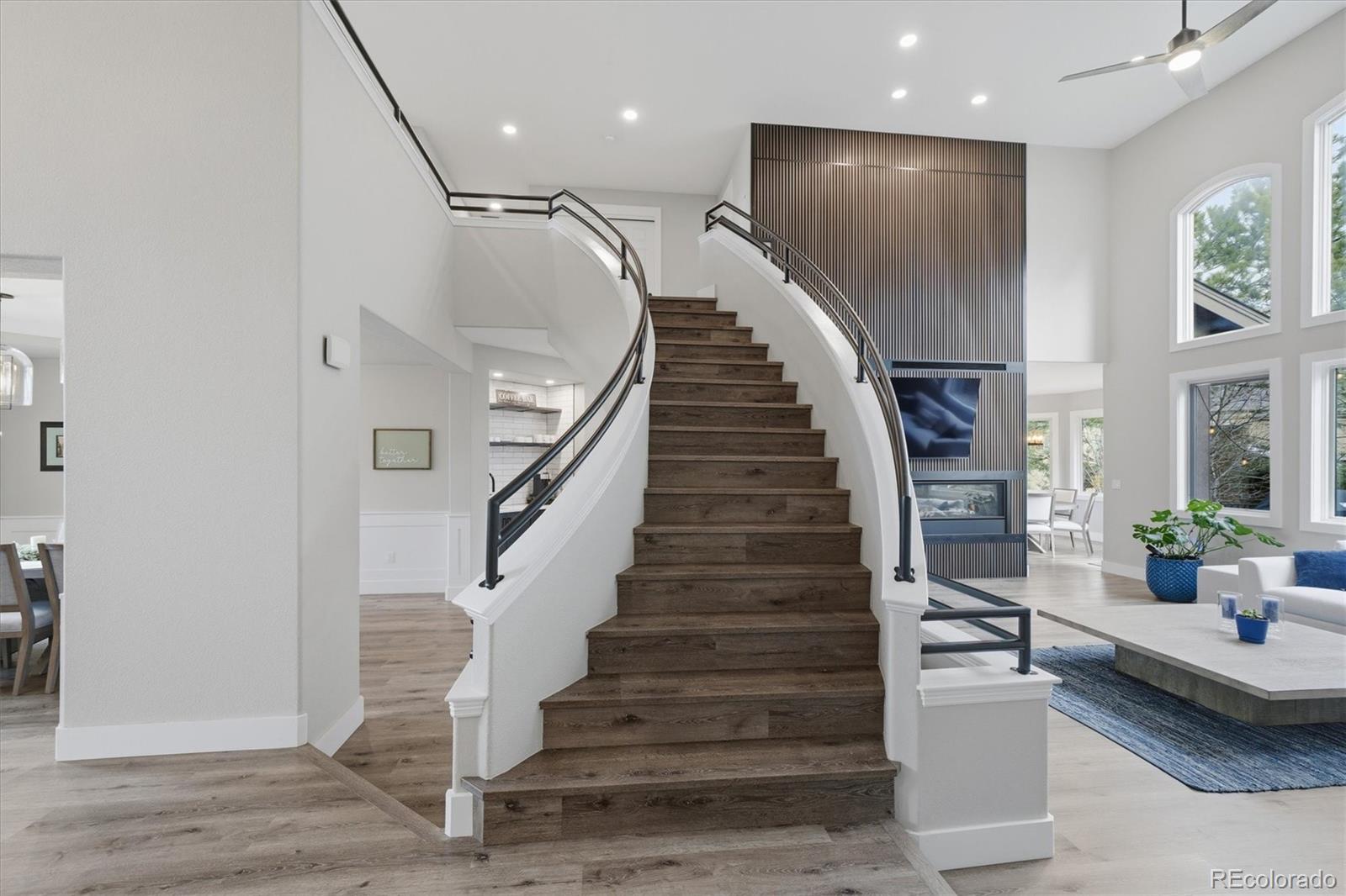 Littleton, Colorado, 80123, United States, 5 Bedrooms Bedrooms, ,6 BathroomsBathrooms,Residential,Active,2012465