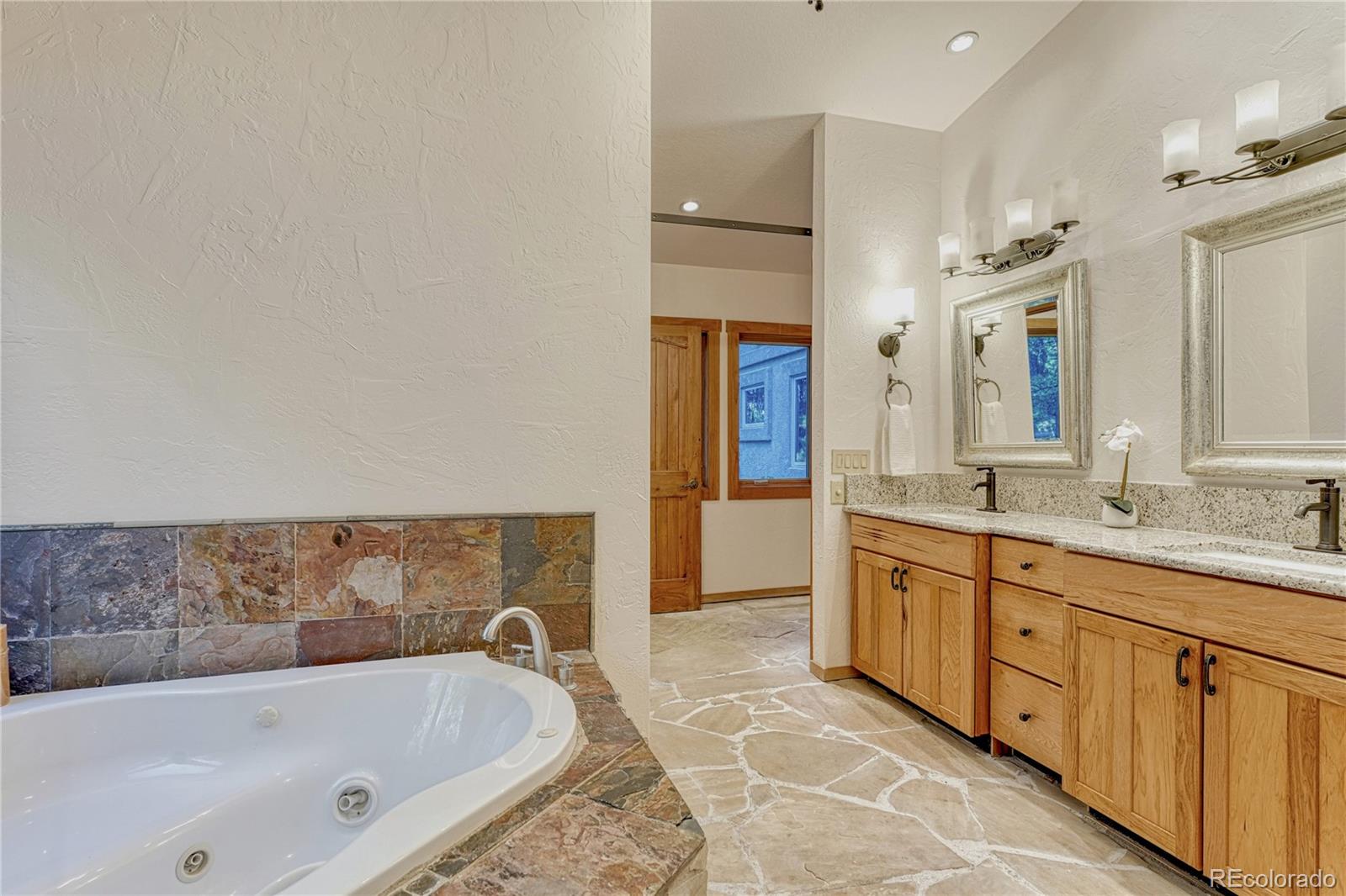 Colorado Springs, Colorado, 80921, United States, 4 Bedrooms Bedrooms, ,4 BathroomsBathrooms,Residential,Active,2002607