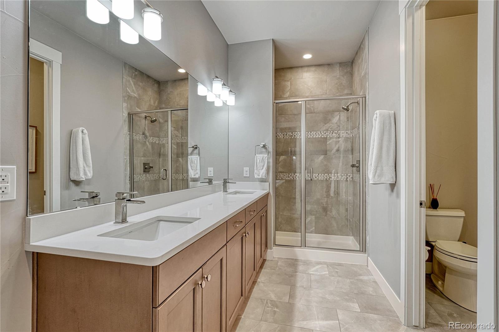 Castle Rock, Colorado, 80109, United States, 5 Bedrooms Bedrooms, ,6 BathroomsBathrooms,Residential,Active,1986908