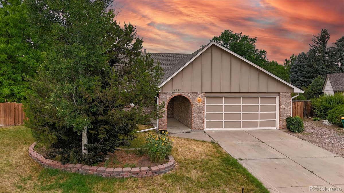 6897 S SAULSBURY ST, LITTLETON, CO 80128, photo 1 of 42