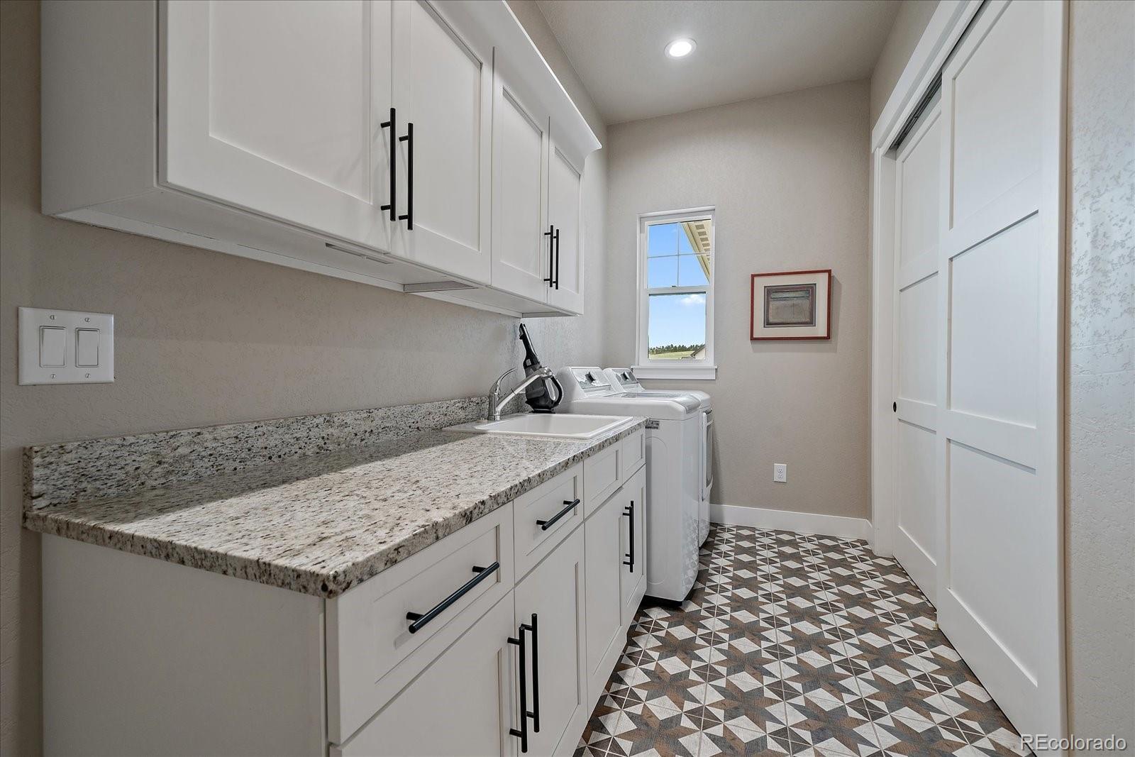 Franktown, Colorado, 80116, United States, 5 Bedrooms Bedrooms, ,6 BathroomsBathrooms,Residential,Active,1811101