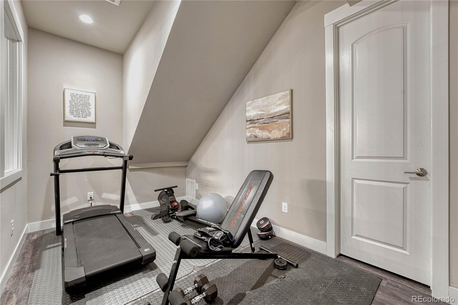 Castle Rock, Colorado, 80109, United States, 5 Bedrooms Bedrooms, ,6 BathroomsBathrooms,Residential,Active,1986908