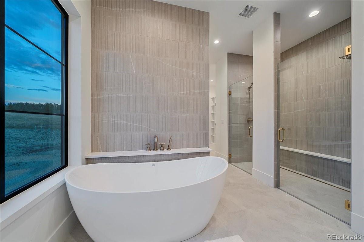 Franktown, Colorado, 80116, United States, 4 Bedrooms Bedrooms, ,5 BathroomsBathrooms,Residential,Active,1922528