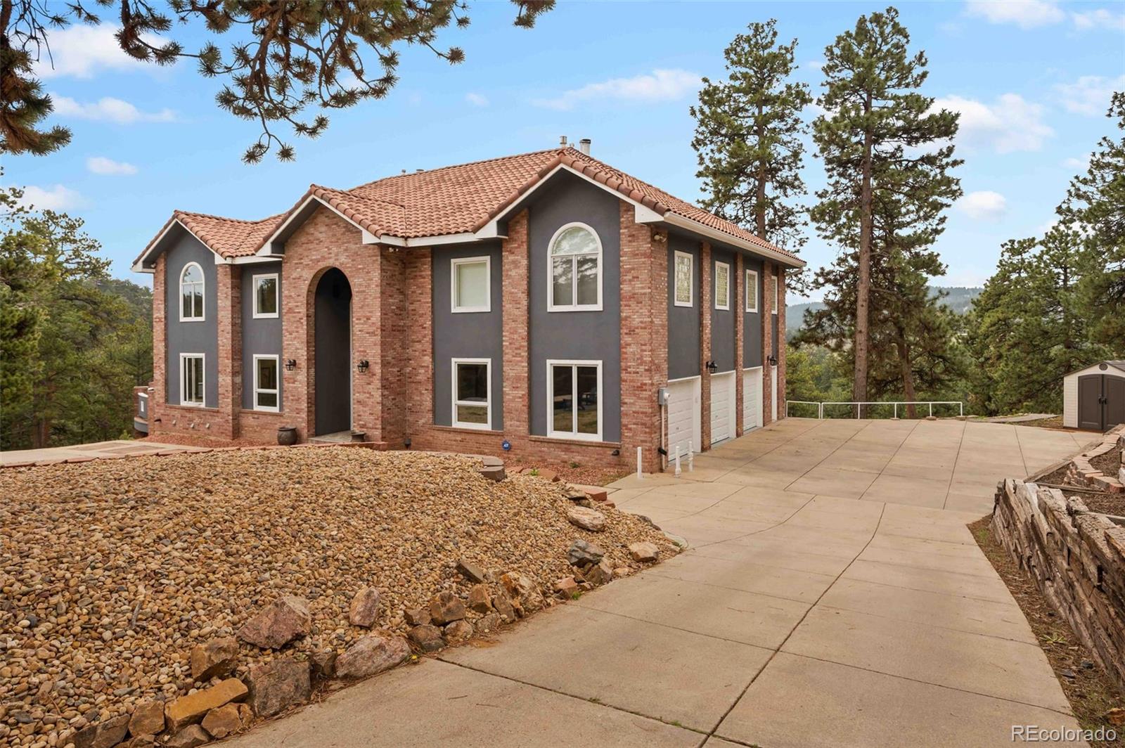 Golden, Colorado, 80401, United States, 4 Bedrooms Bedrooms, ,5 BathroomsBathrooms,Residential,Active,1922327