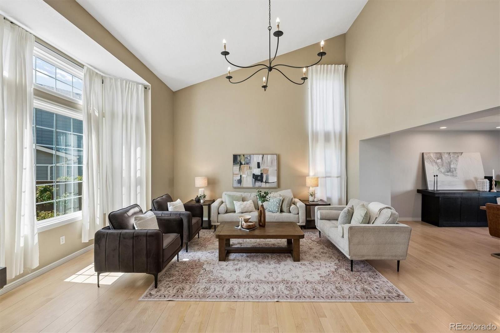 Highlands Ranch, Colorado, 80126, United States, 4 Bedrooms Bedrooms, ,3 BathroomsBathrooms,Residential,Active,2045752