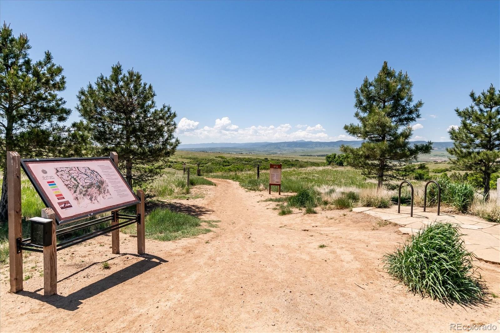 Spectacular, unobstructed panoramic mountain views from all three leve – image 50